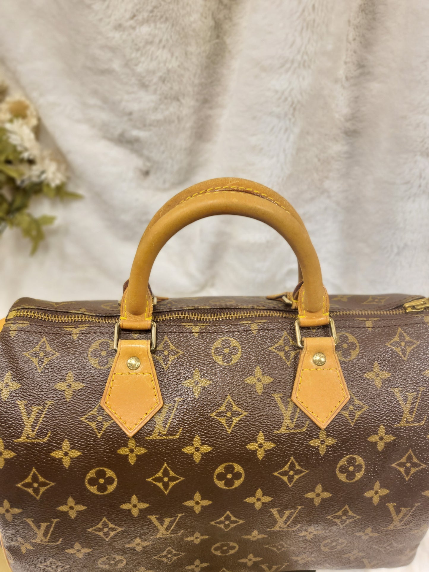 Authentic pre-owned Louis Vuitton Speedy 30