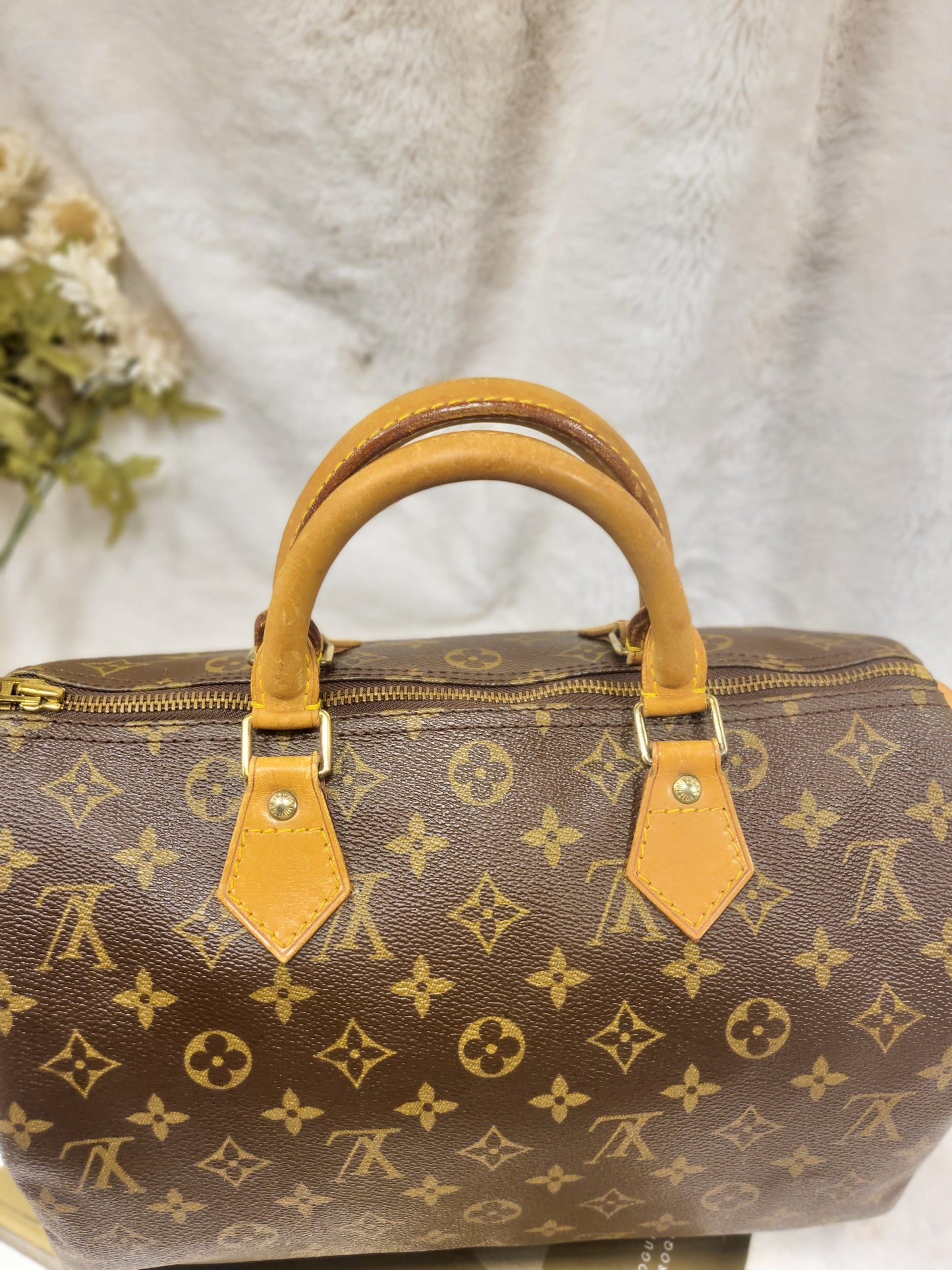Authentic pre-owned Louis Vuitton Speedy 30