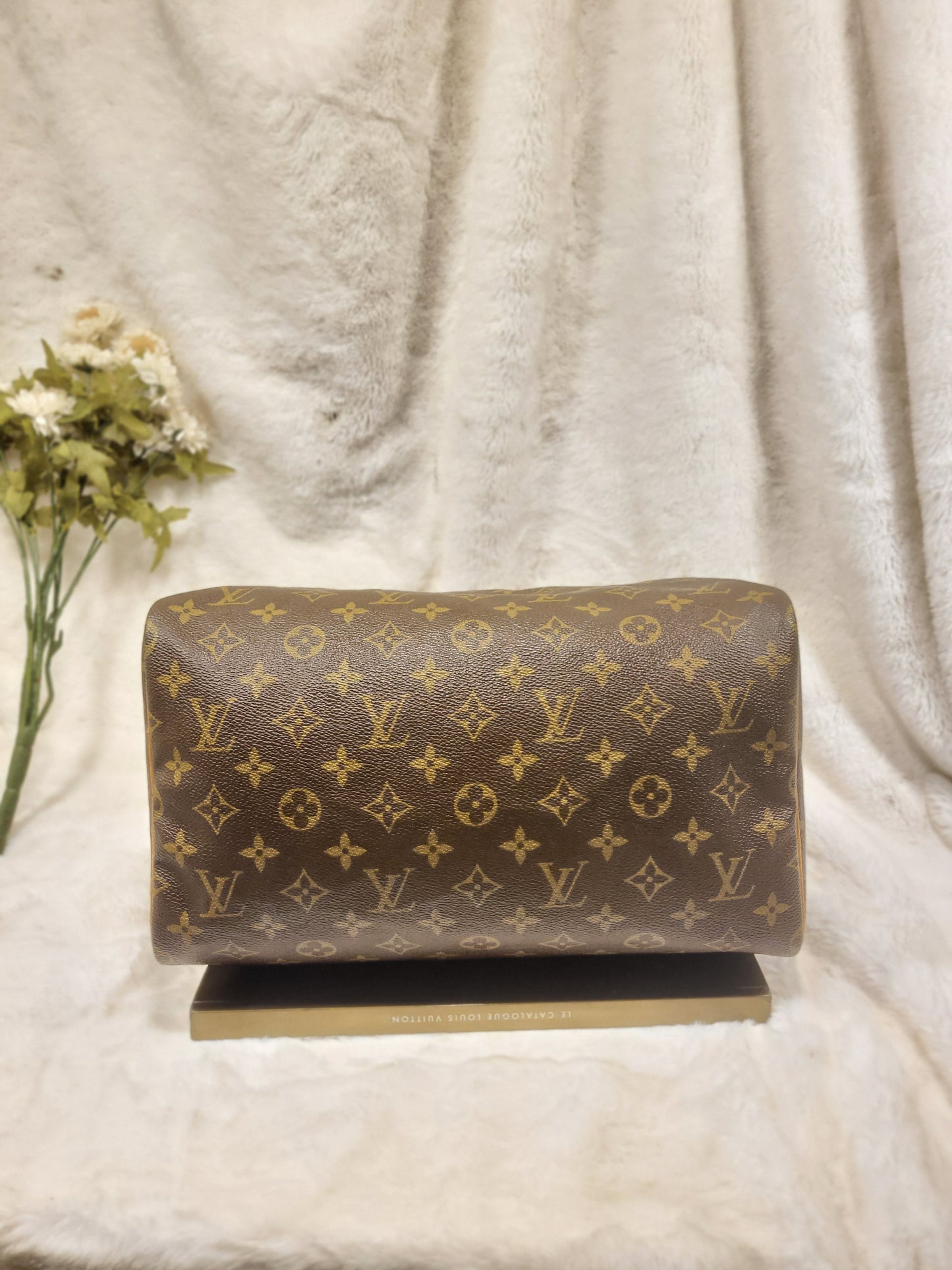 Authentic pre-owned Louis Vuitton Speedy 30