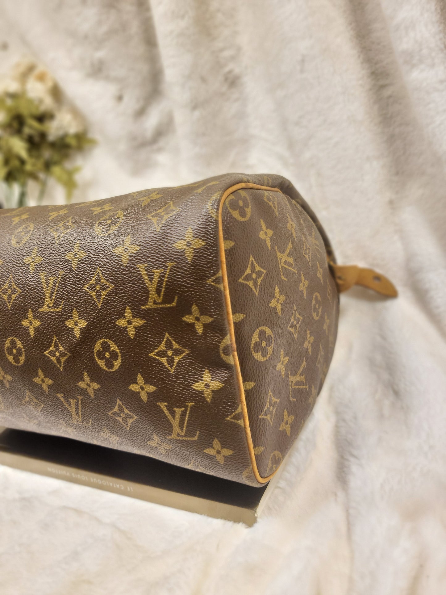 Authentic pre-owned Louis Vuitton Speedy 30