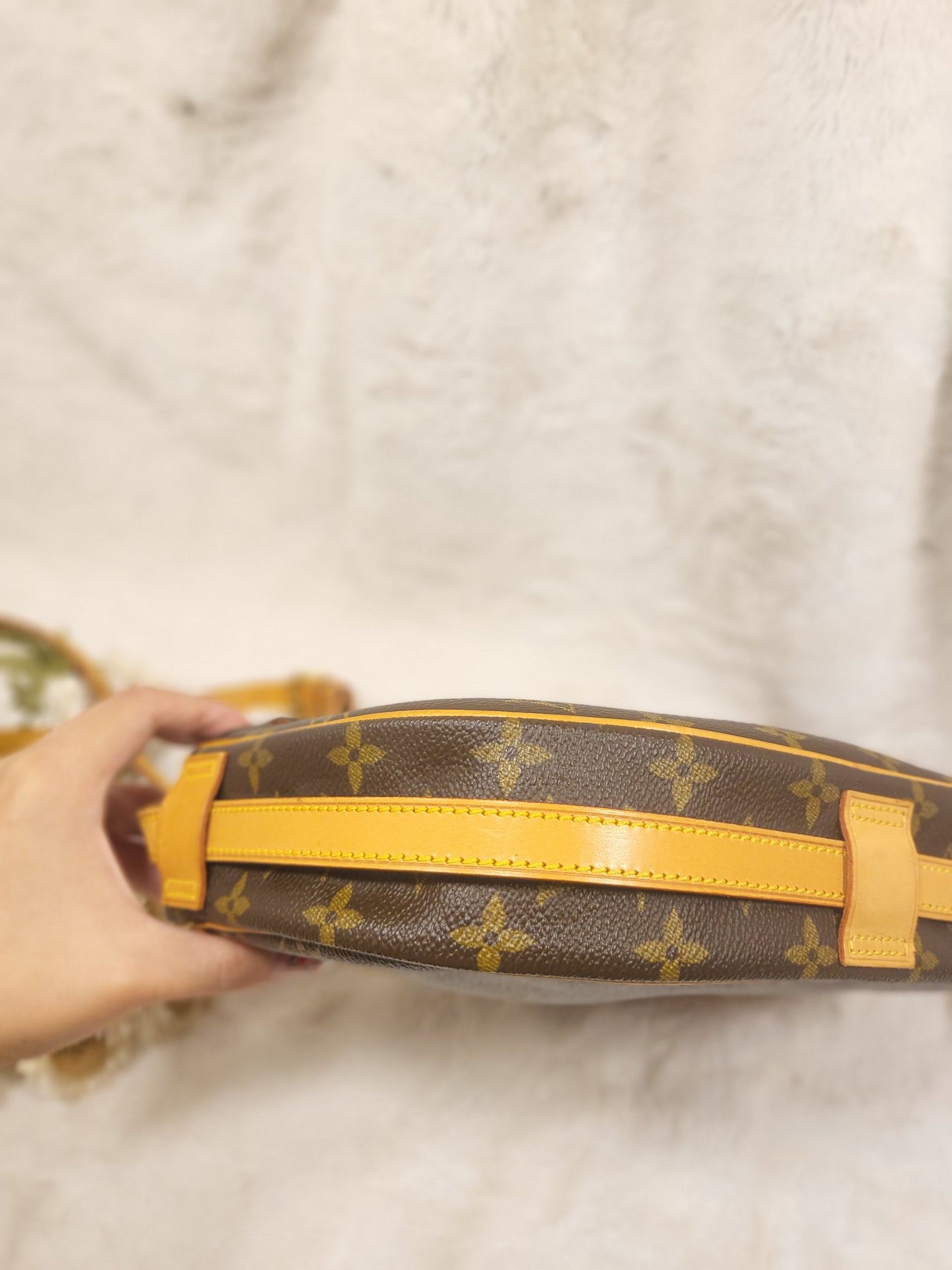 Authentic pre-owned Louis Vuitton Jeune Fille mm crossbody shoulder bag