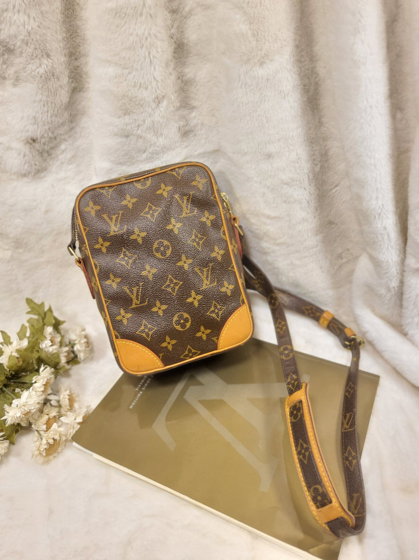 Authentic pre-owned Louis Vuitton Amazone pm crossbody shoulder bag