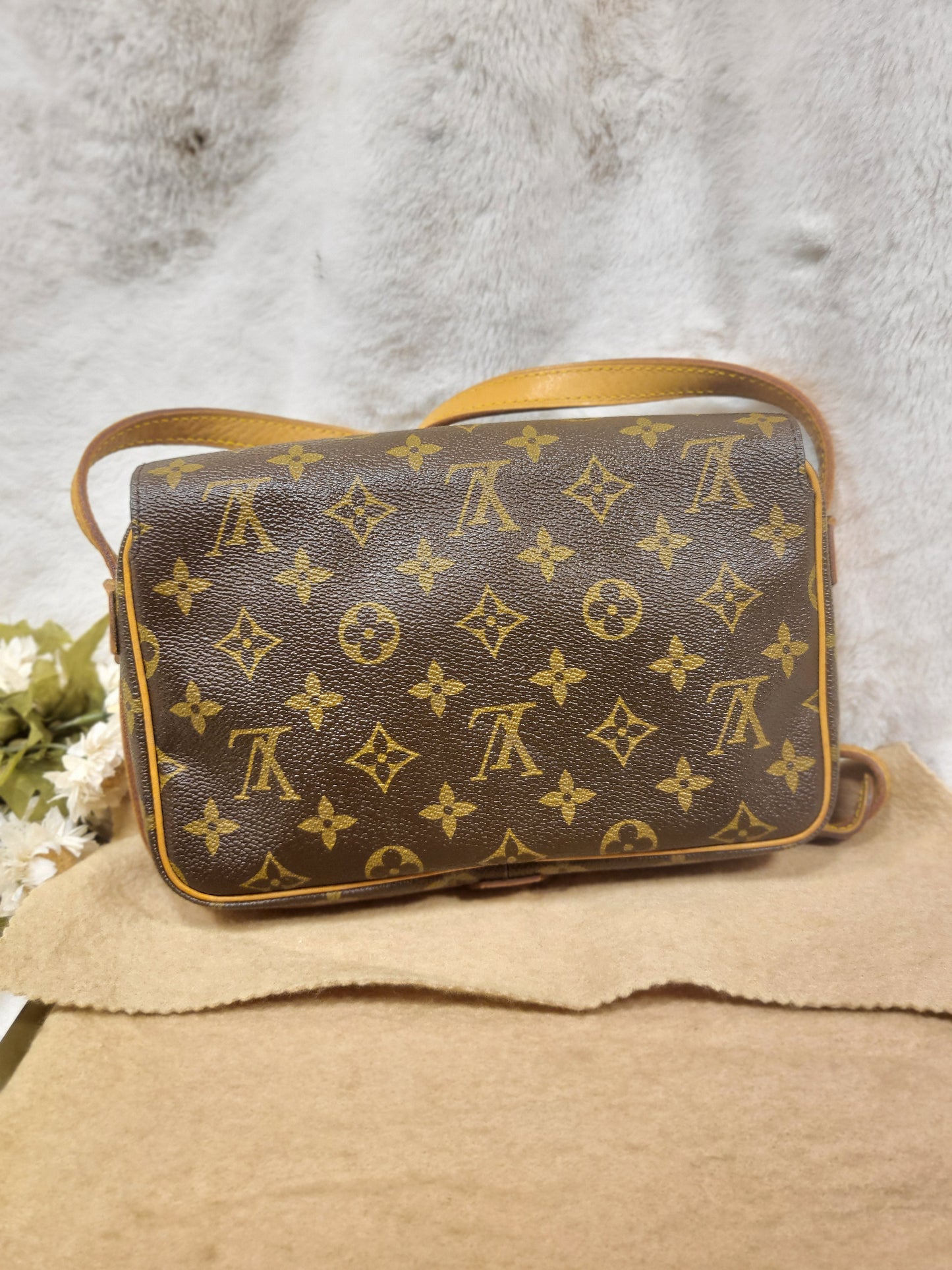 Authentic pre-owned Louis Vuitton Saint Germain 23 crossbody shoulder bag