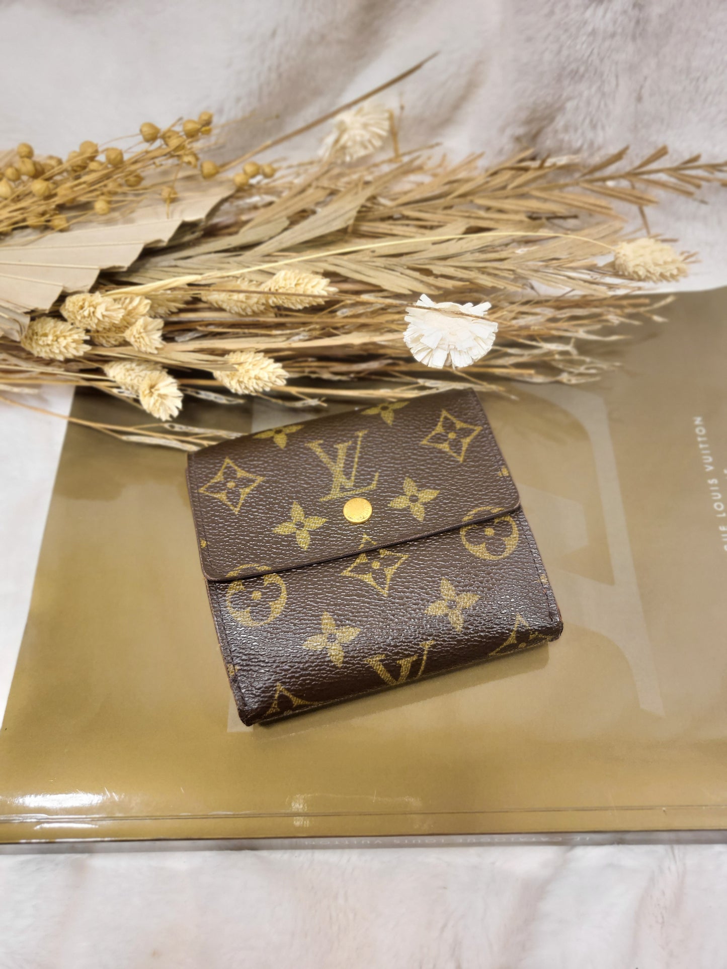 Authentic pre-owned Louis Vuitton Elise Trifold wallet