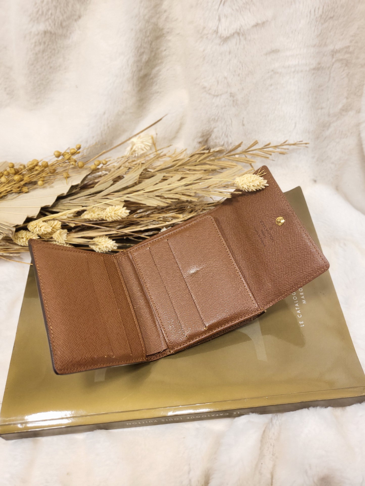 Authentic pre-owned Louis Vuitton Elise Trifold wallet