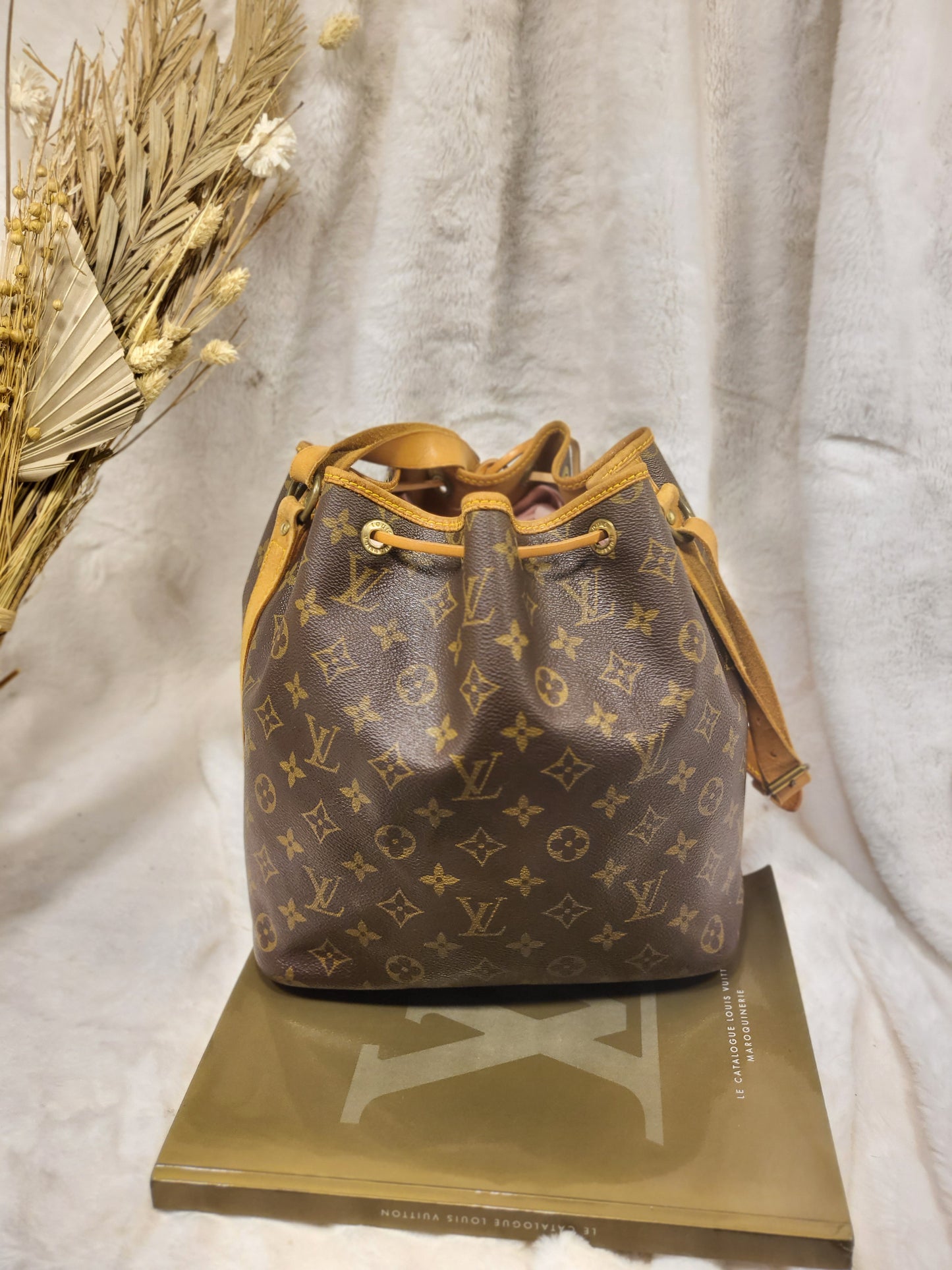 Authentic pre-owned Louis Vuitton Petit Noe bucket shoulder bag