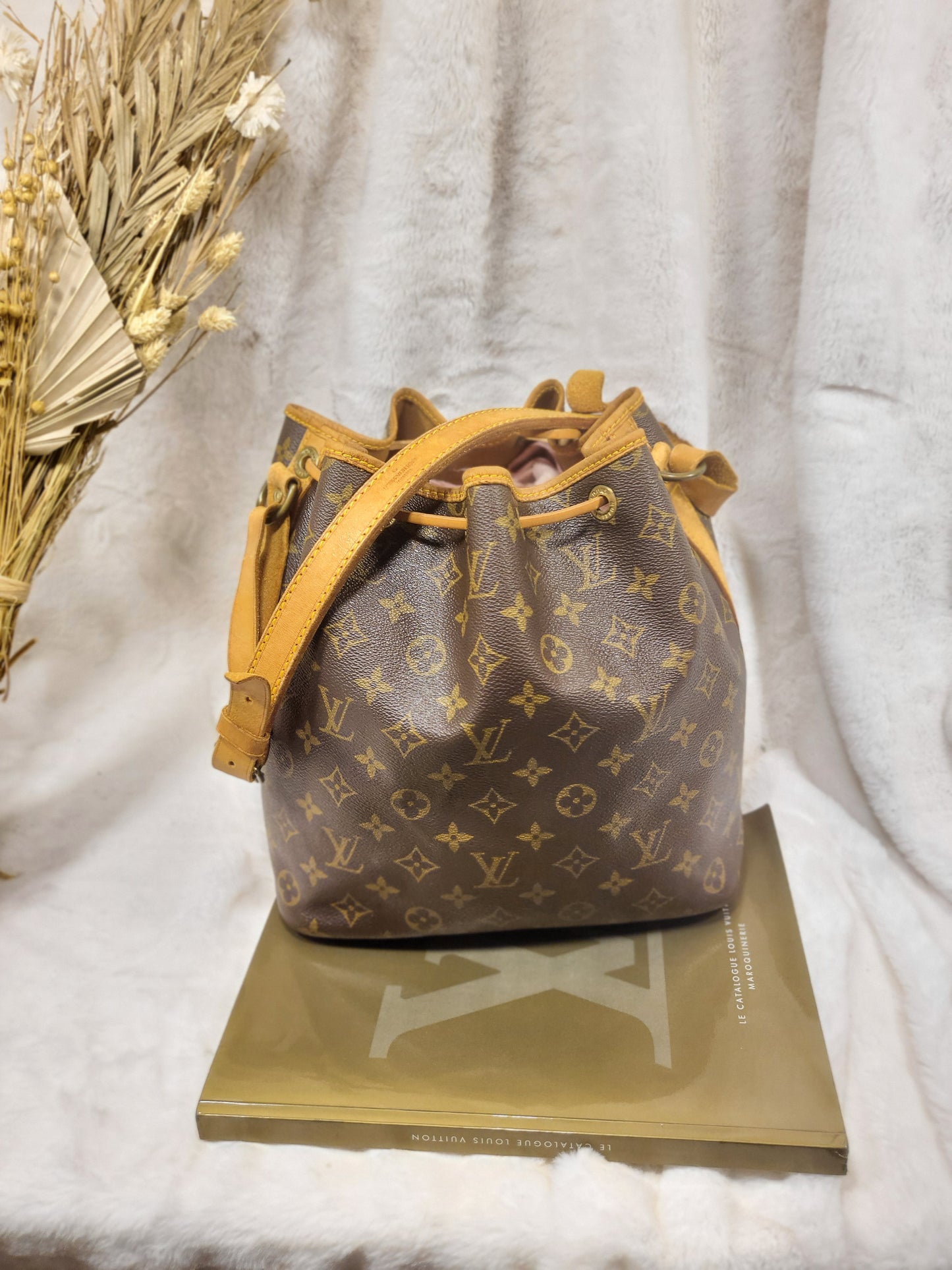 Authentic pre-owned Louis Vuitton Petit Noe bucket shoulder bag