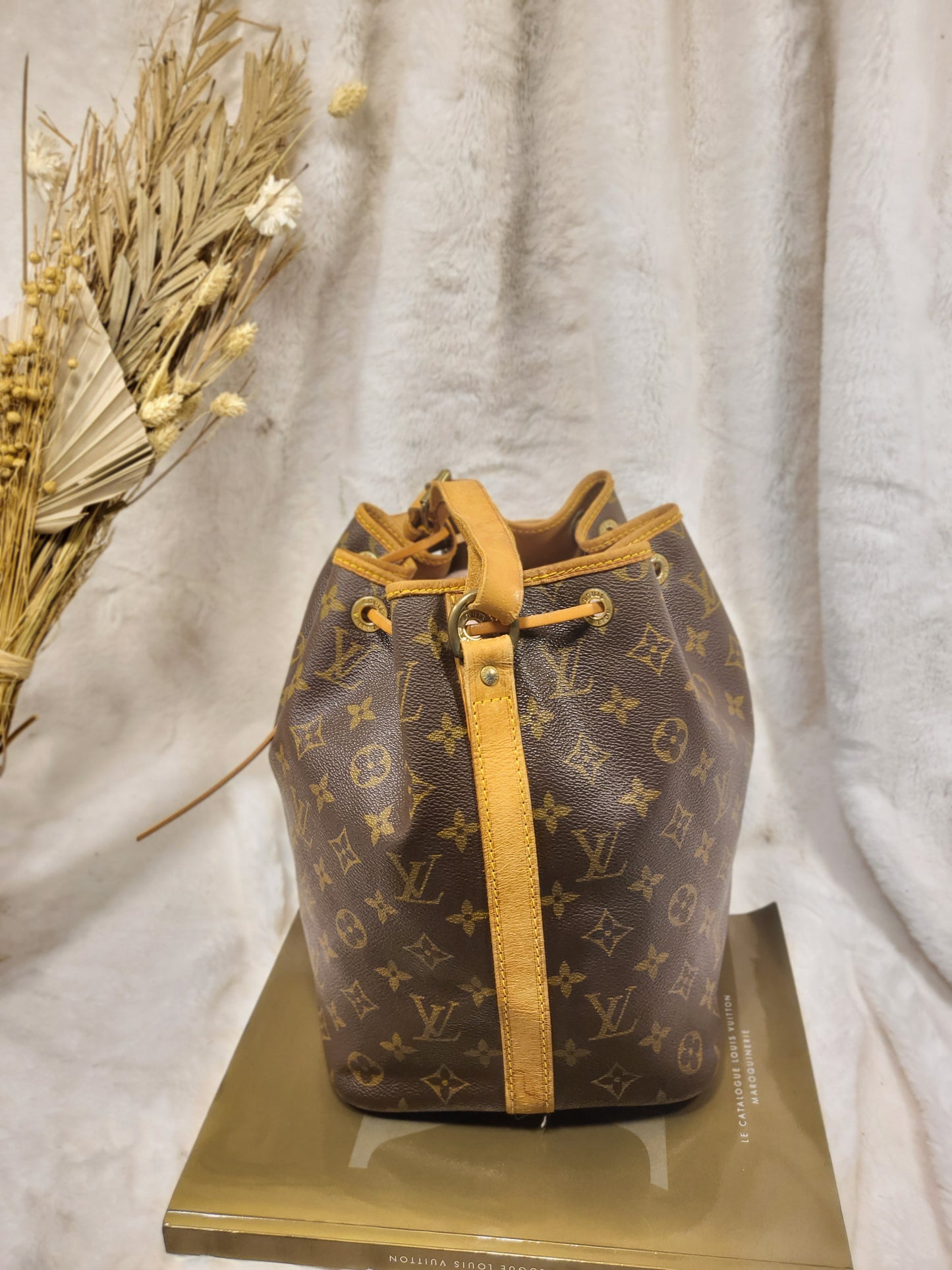 Authentic pre-owned Louis Vuitton Petit Noe bucket shoulder bag