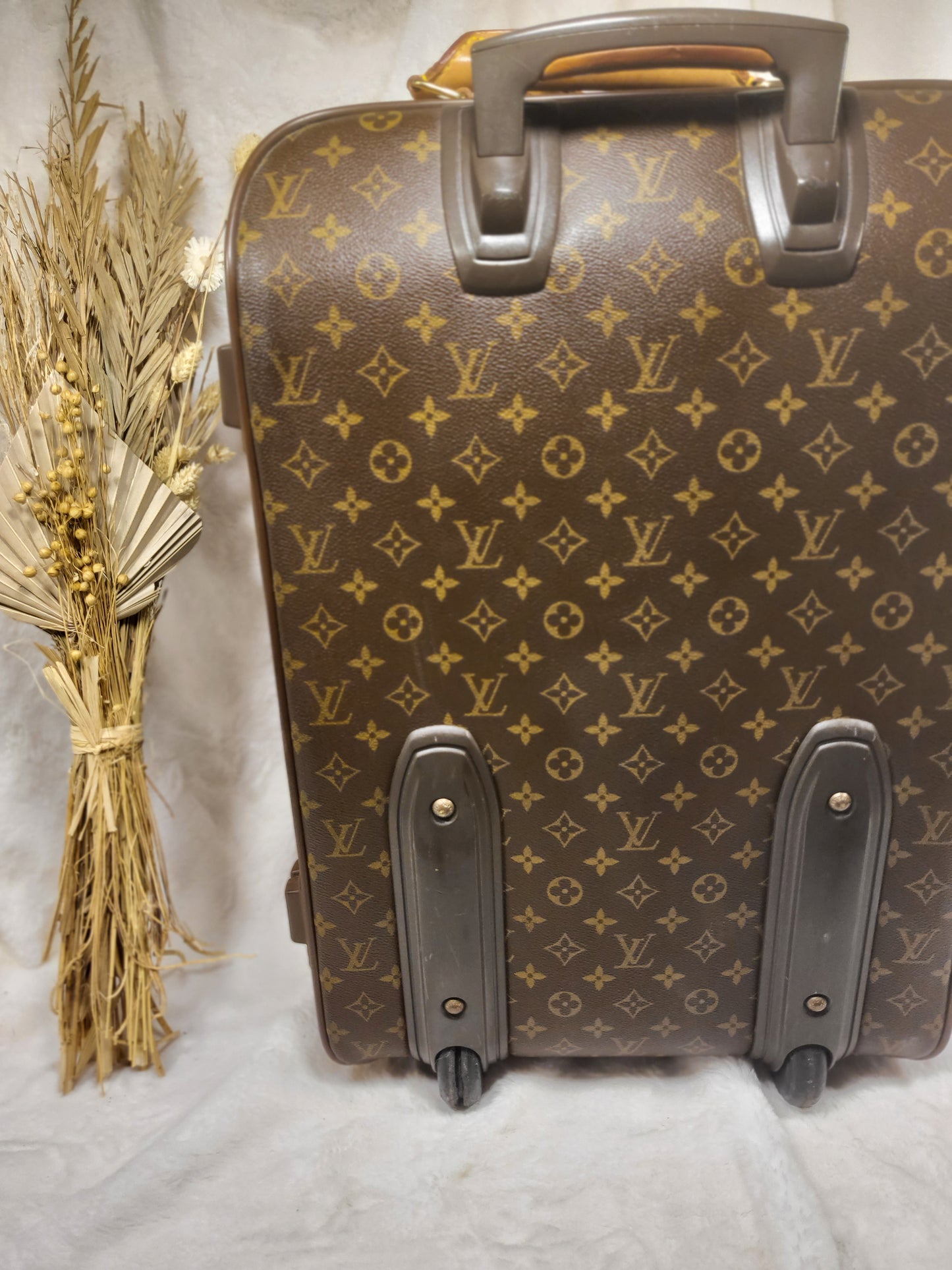 Authentic pre-owned Louis Vuitton Pegase 55 suitcase carry on