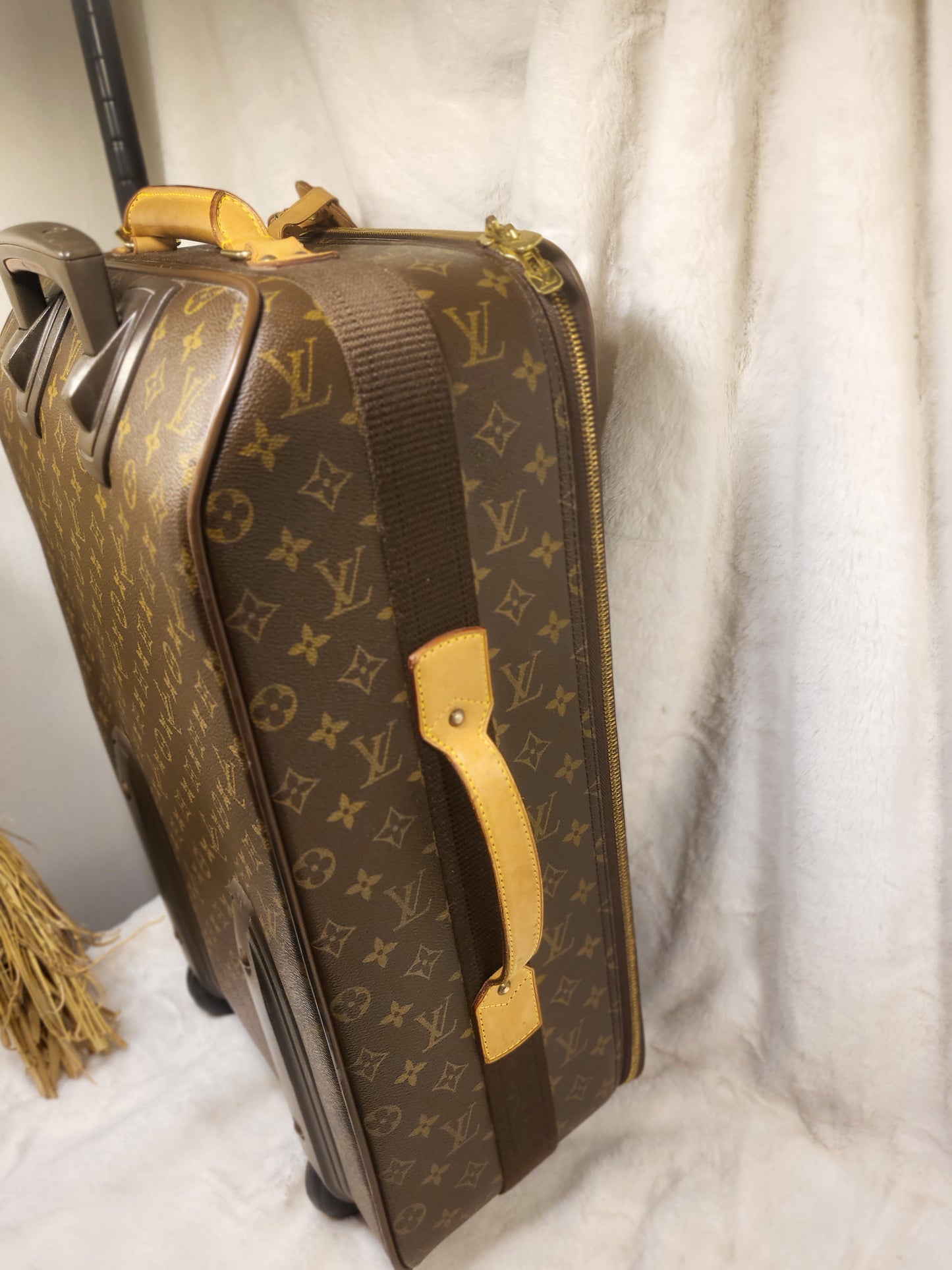 Authentic pre-owned Louis Vuitton Pegase 55 suitcase carry on