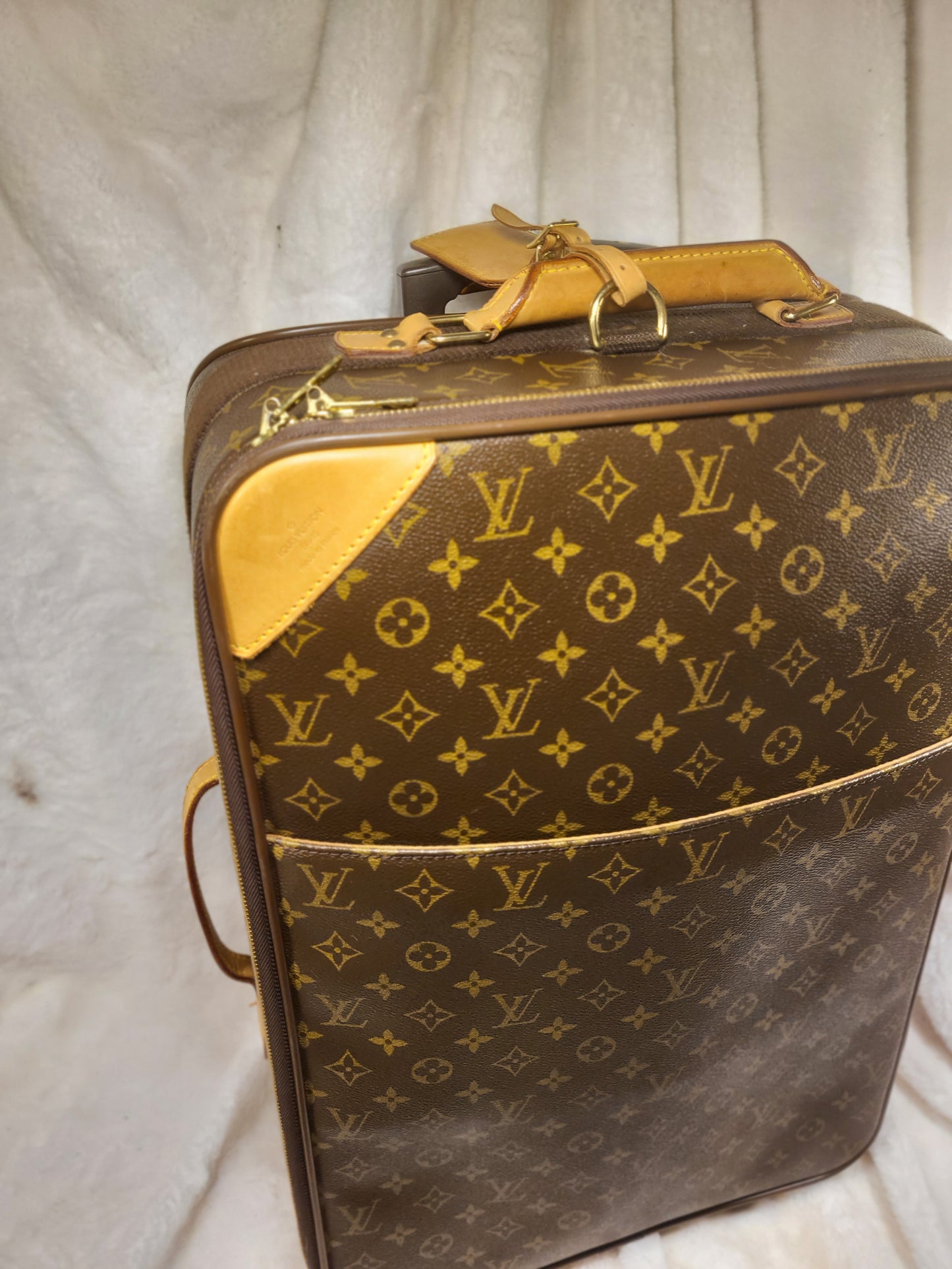 Authentic pre-owned Louis Vuitton Pegase 55 suitcase carry on