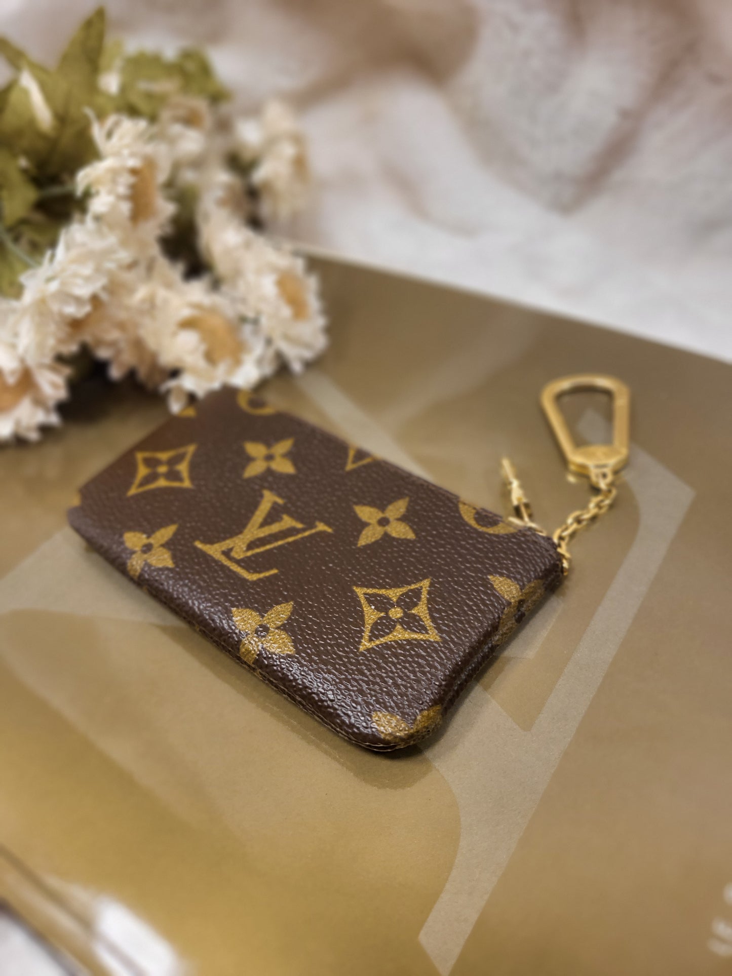 Authentic pre-owned Louis Vuitton Key cle pouch