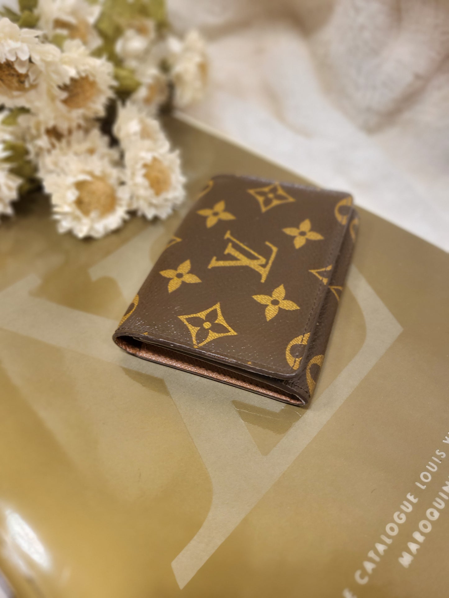 Authentic pre-owned Louis Vuitton Cartes de visite card holder