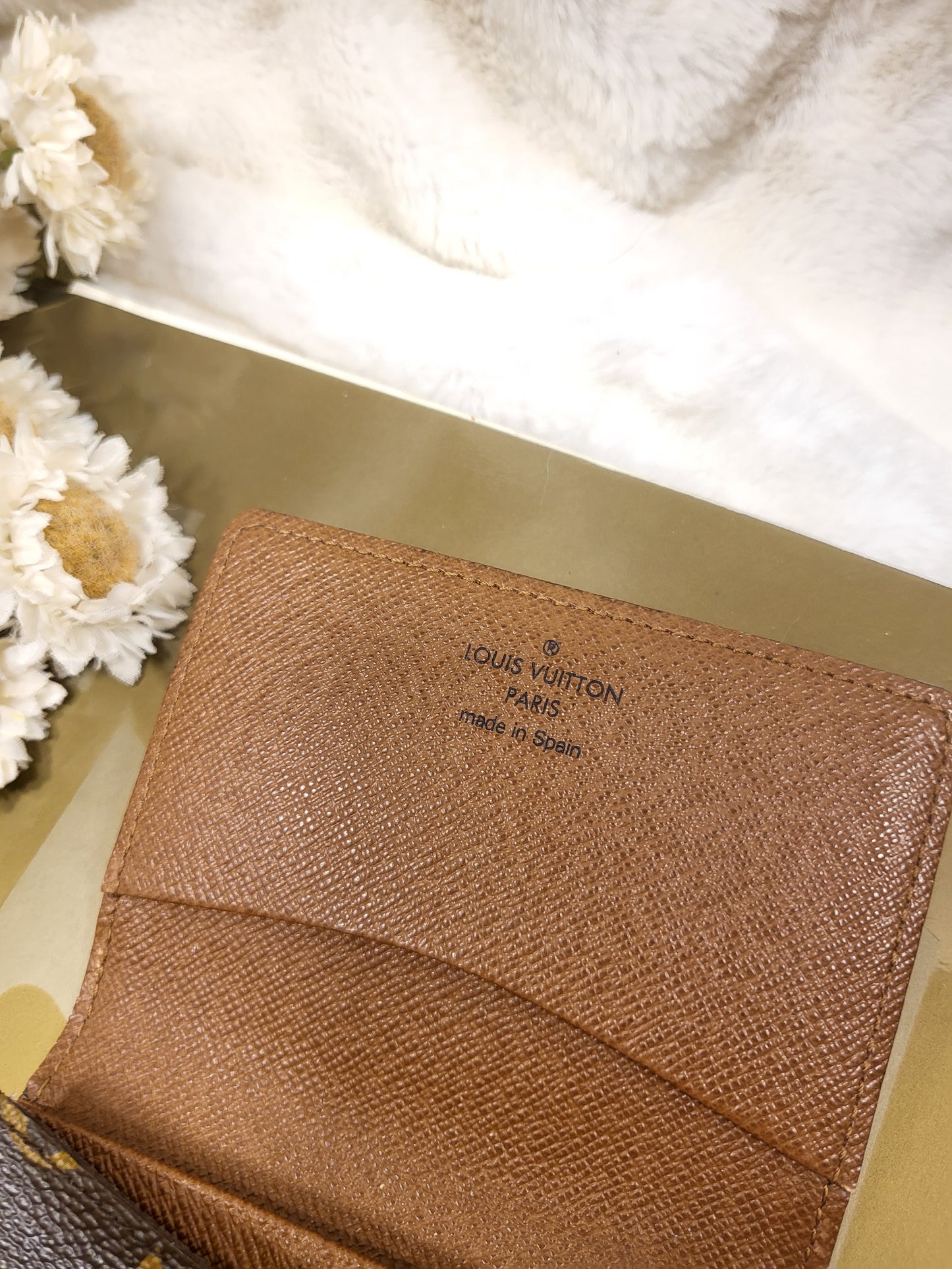 Authentic pre-owned Louis Vuitton Cartes de visite card holder