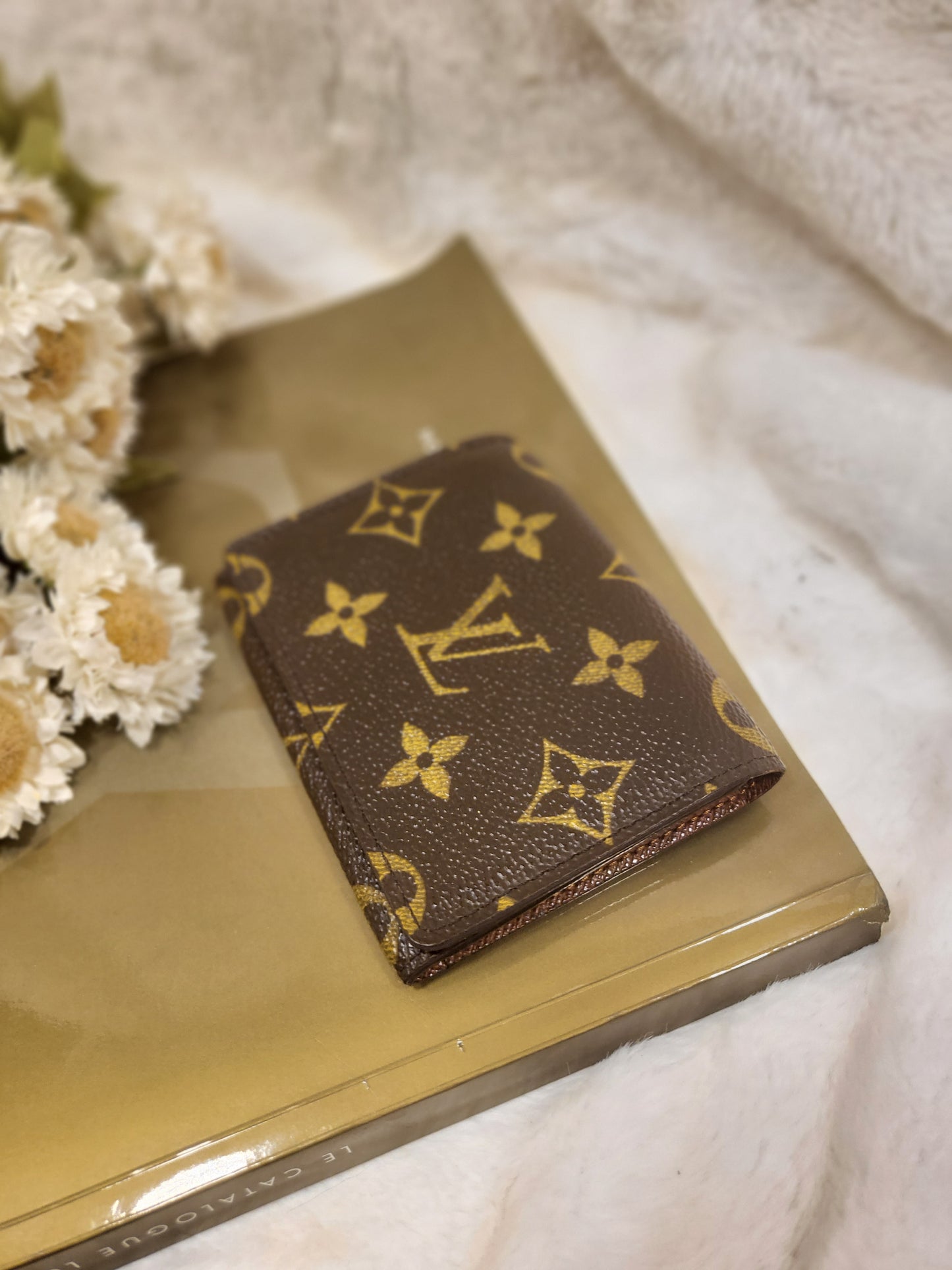 Authentic pre-owned Louis Vuitton cartes de visite card holder