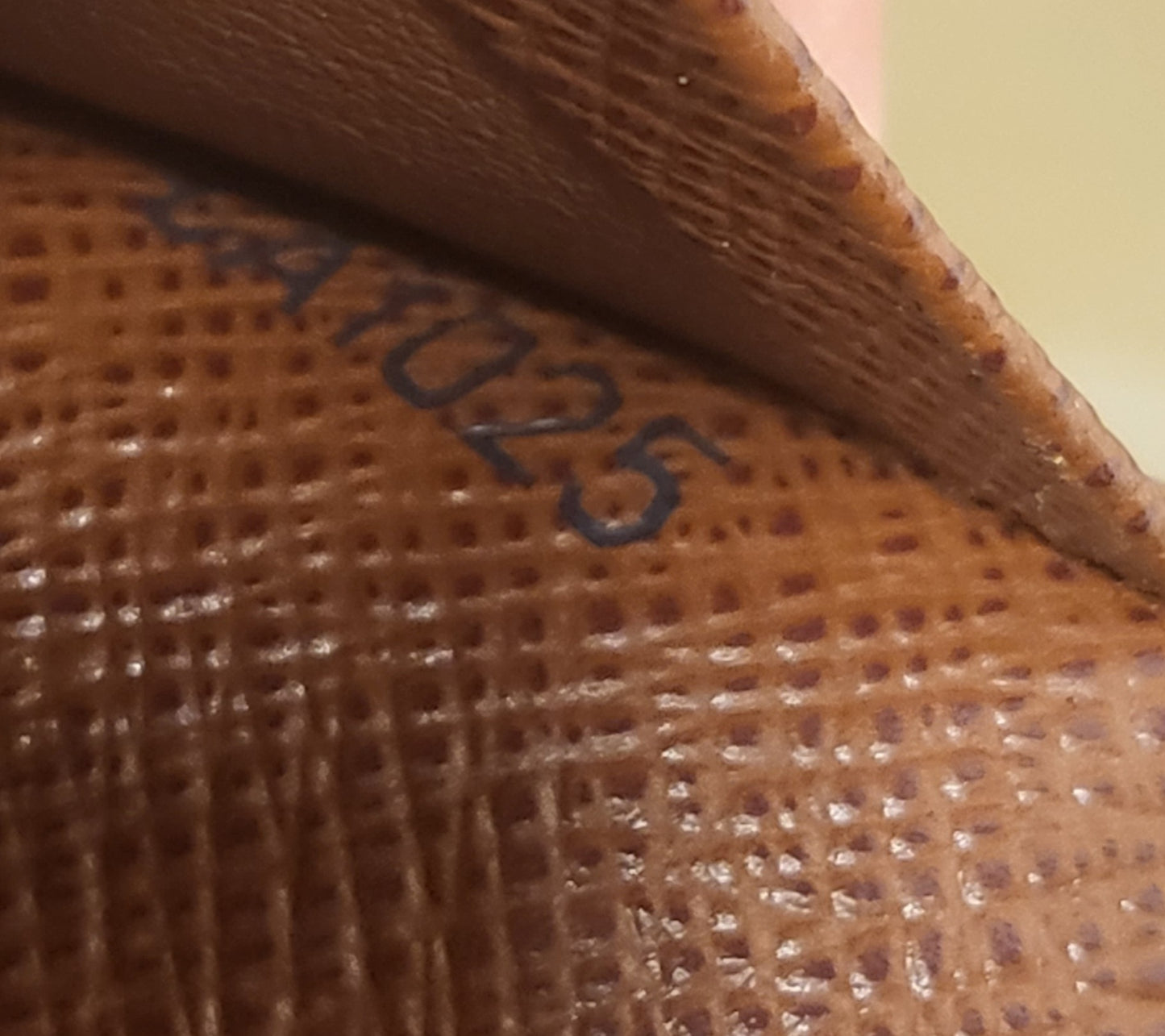 Authentic pre-owned Louis Vuitton cartes de visite card holder