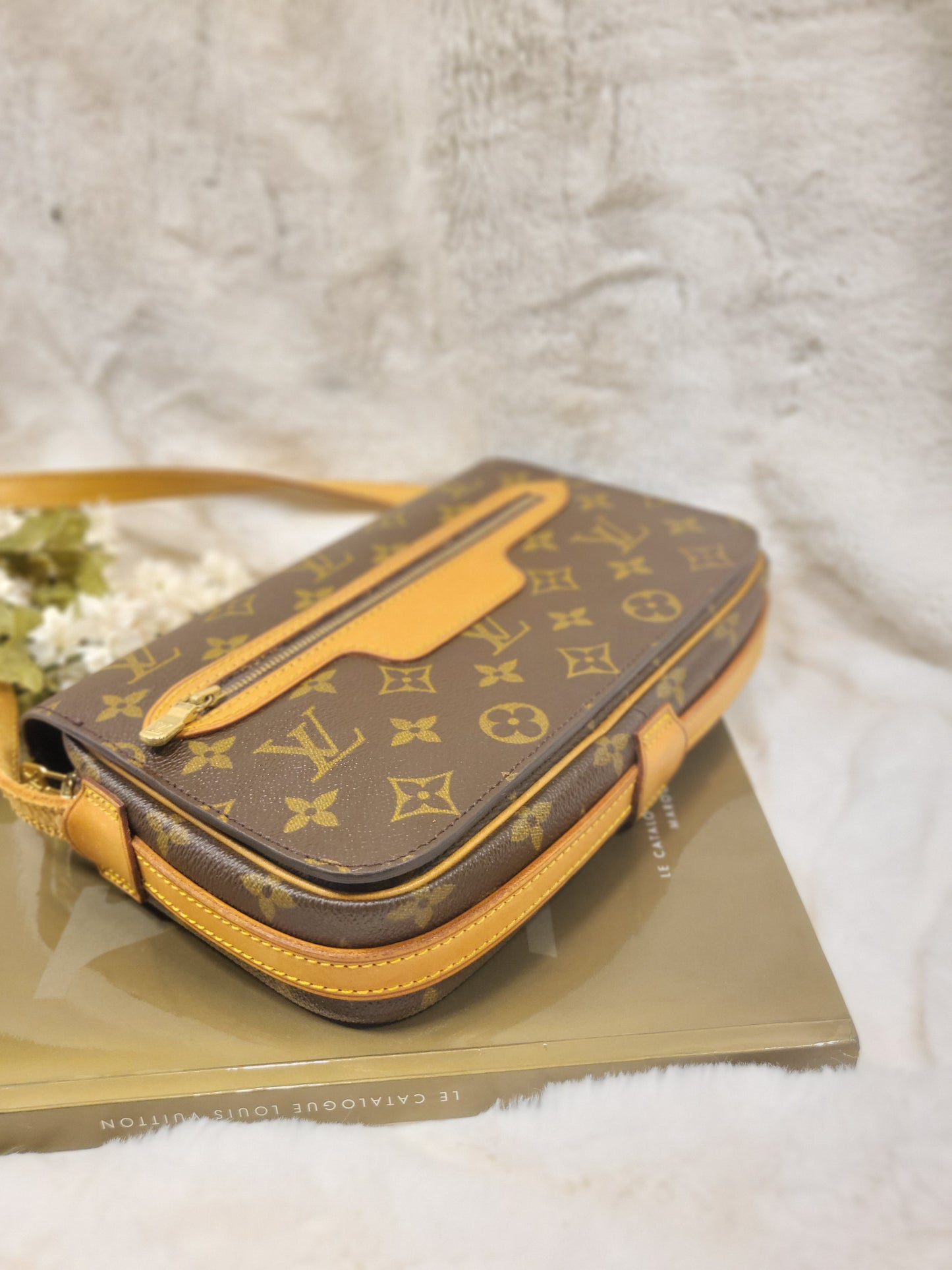 Authentic pre-owned Louis Vuitton Saint Germain 23 crossbody shoulder bag