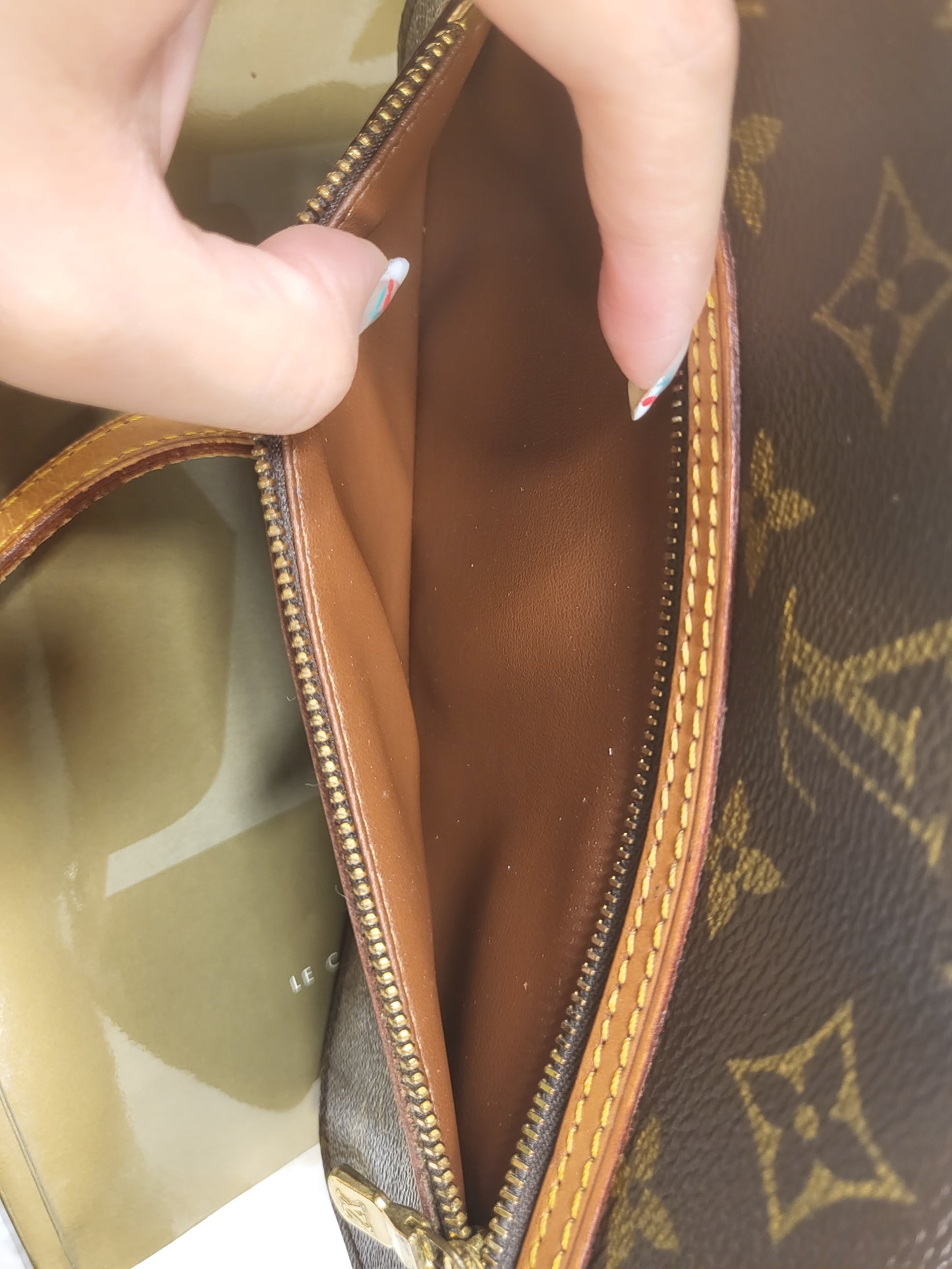 Authentic pre-owned Louis Vuitton Saint Germain 23 crossbody shoulder bag