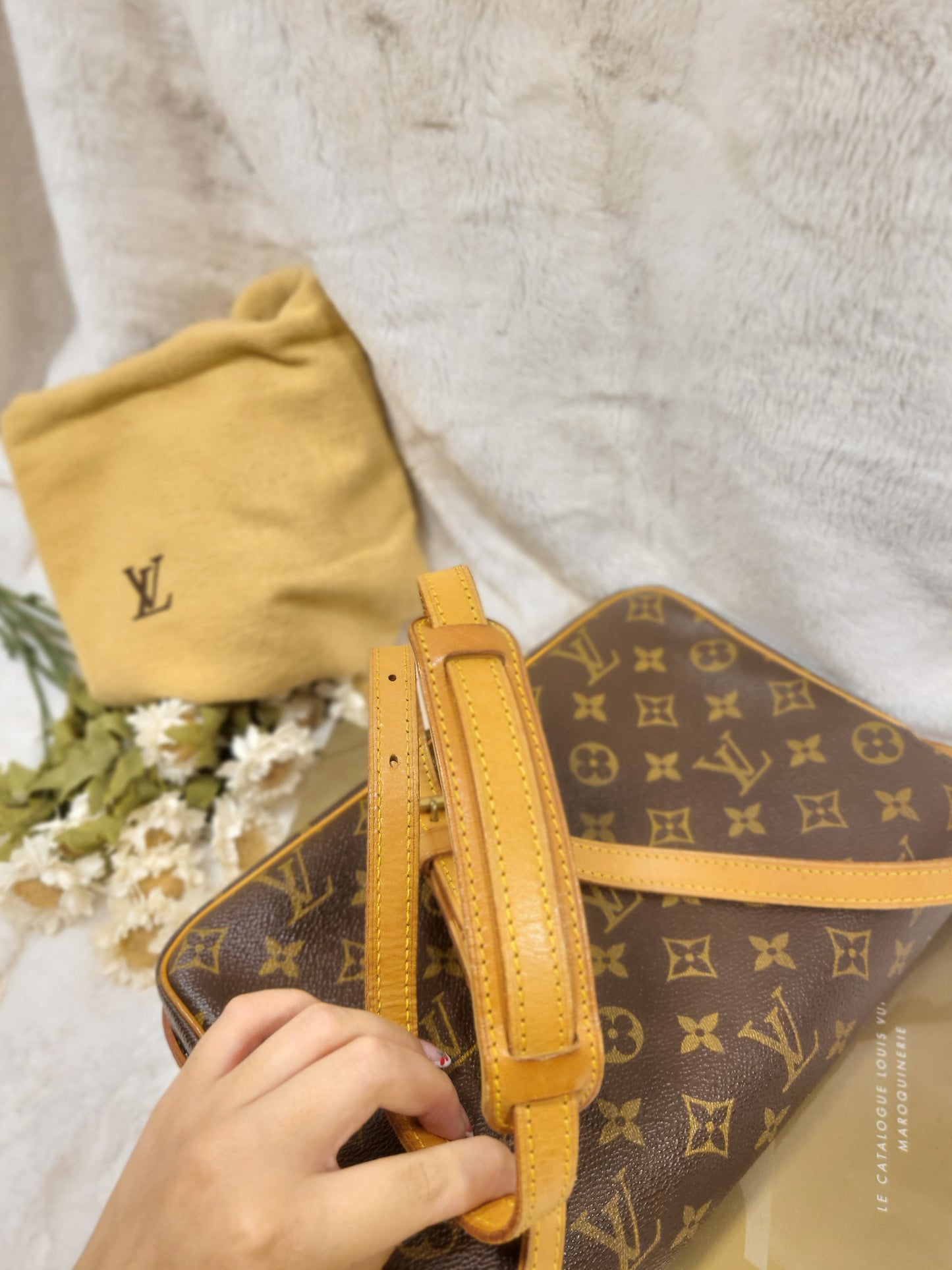 Authentic pre-owned Louis Vuitton Saint Germain 28 crossbody shoulder bag