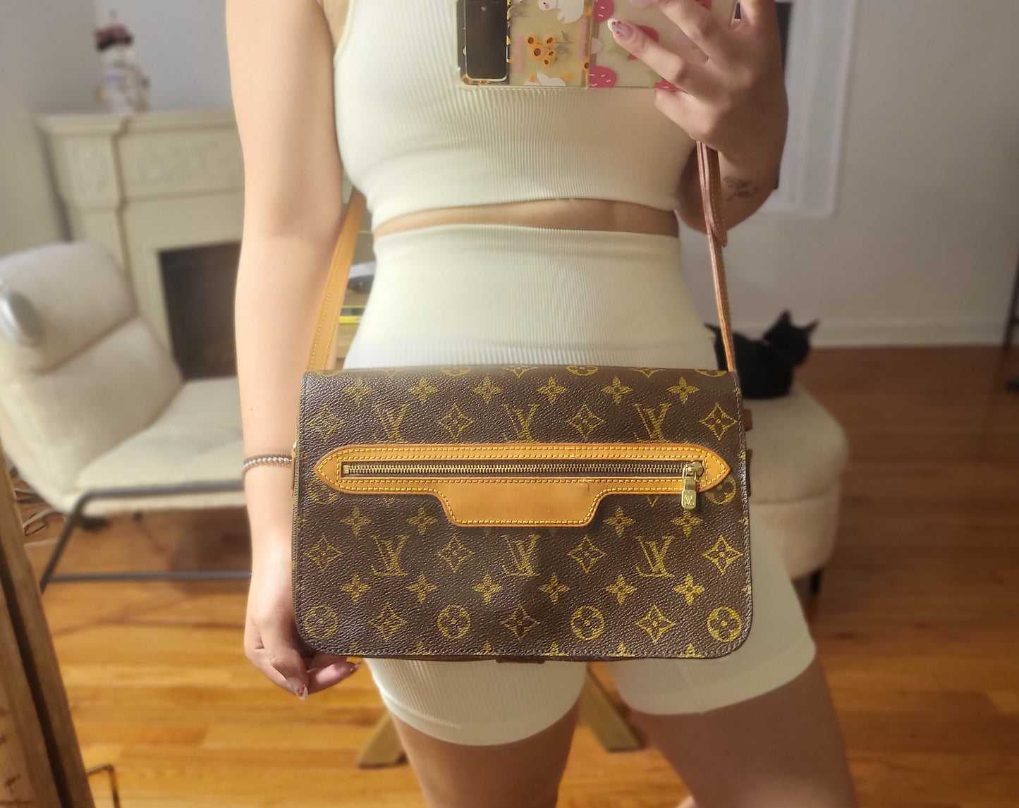 Authentic pre-owned Louis Vuitton Saint Germain 28 crossbody shoulder bag