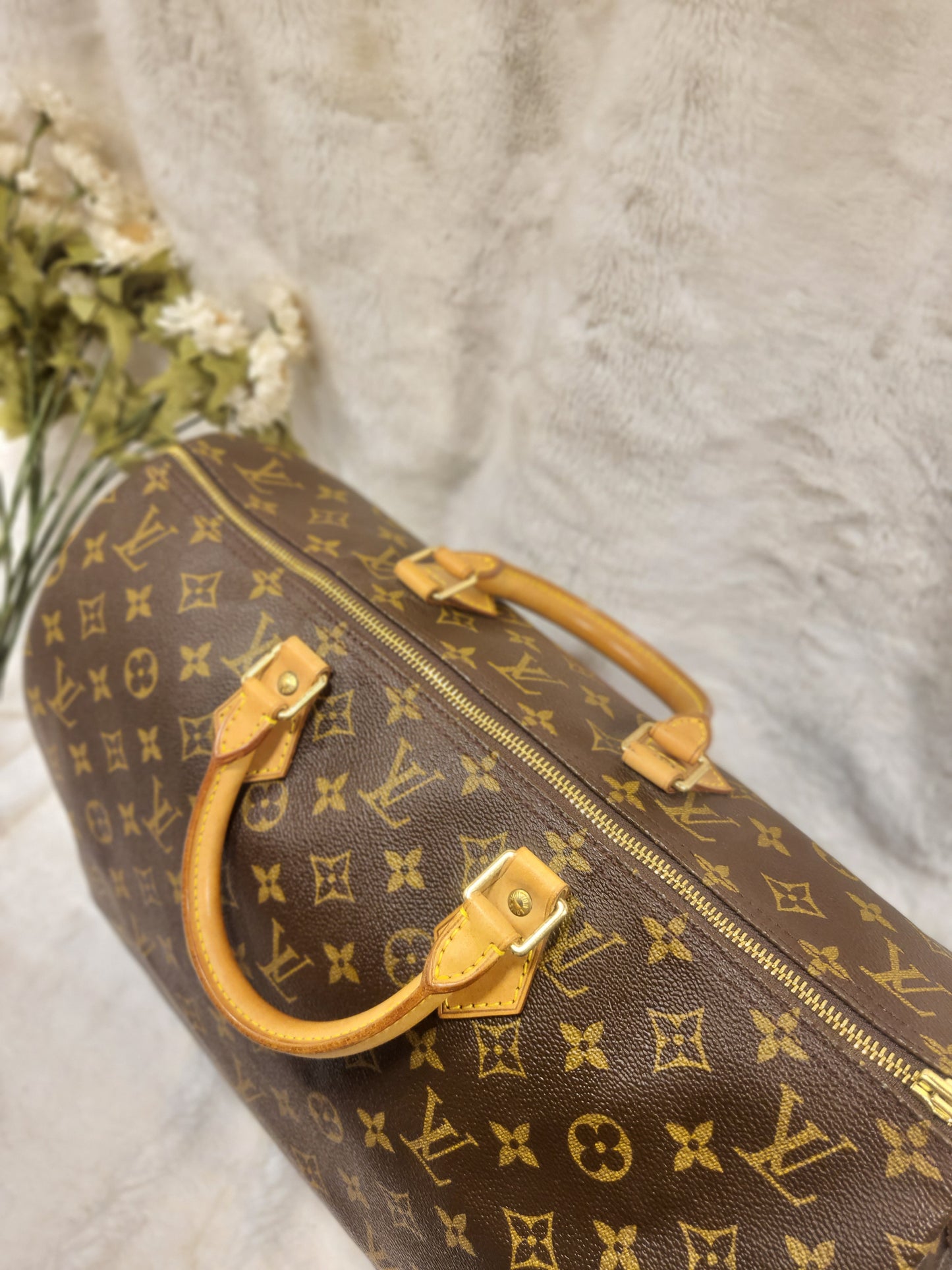 Authentic pre-owned Louis Vuitton speedy 40