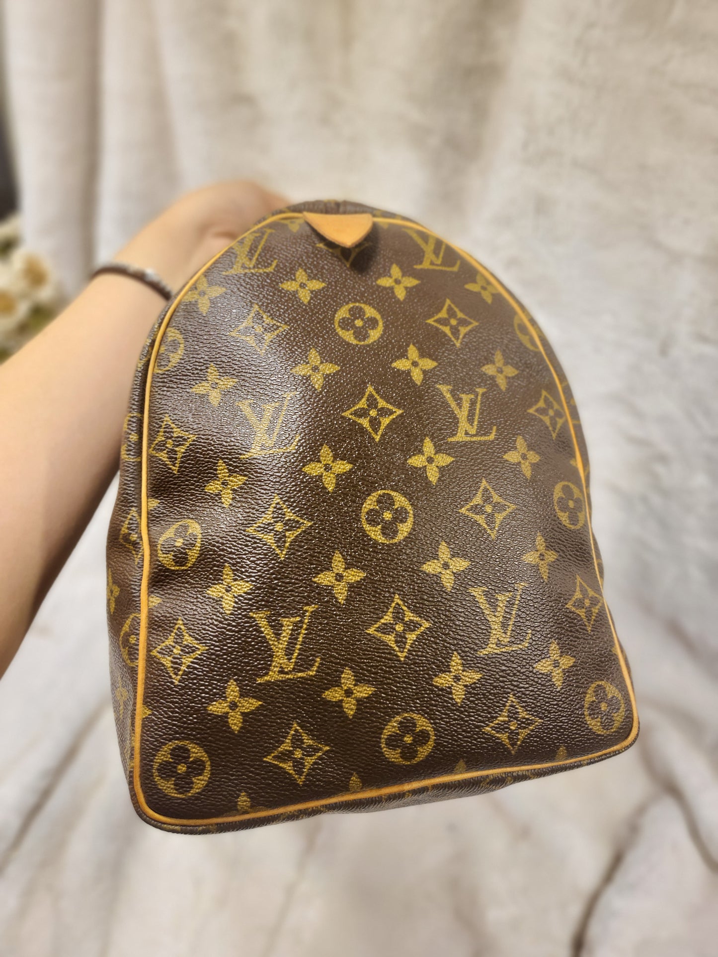 Authentic pre-owned Louis Vuitton speedy 40