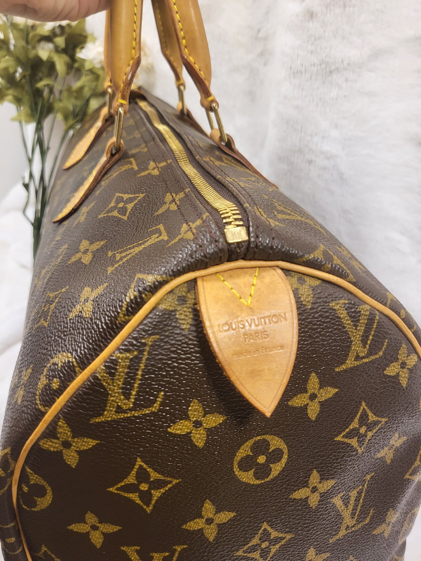 Authentic pre-owned Louis Vuitton speedy 40
