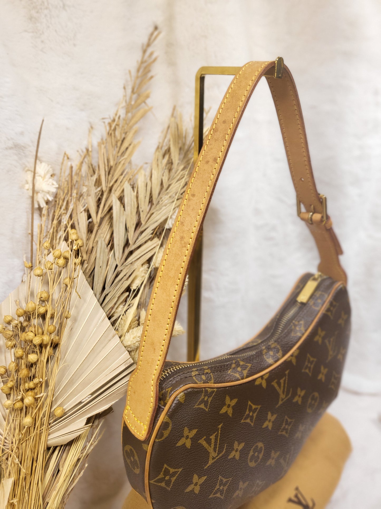Authentic pre-owned Louis Vuitton Croissant pm