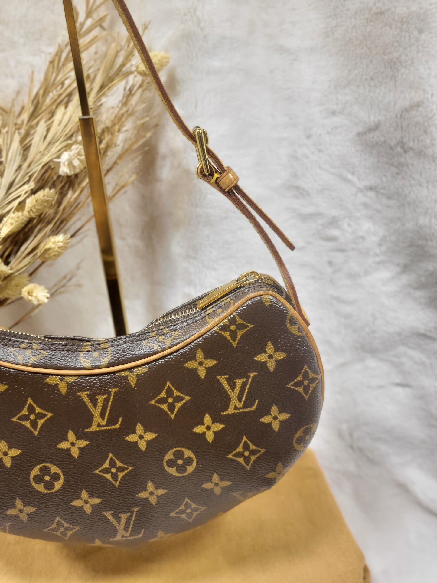 Authentic pre-owned Louis Vuitton Croissant pm