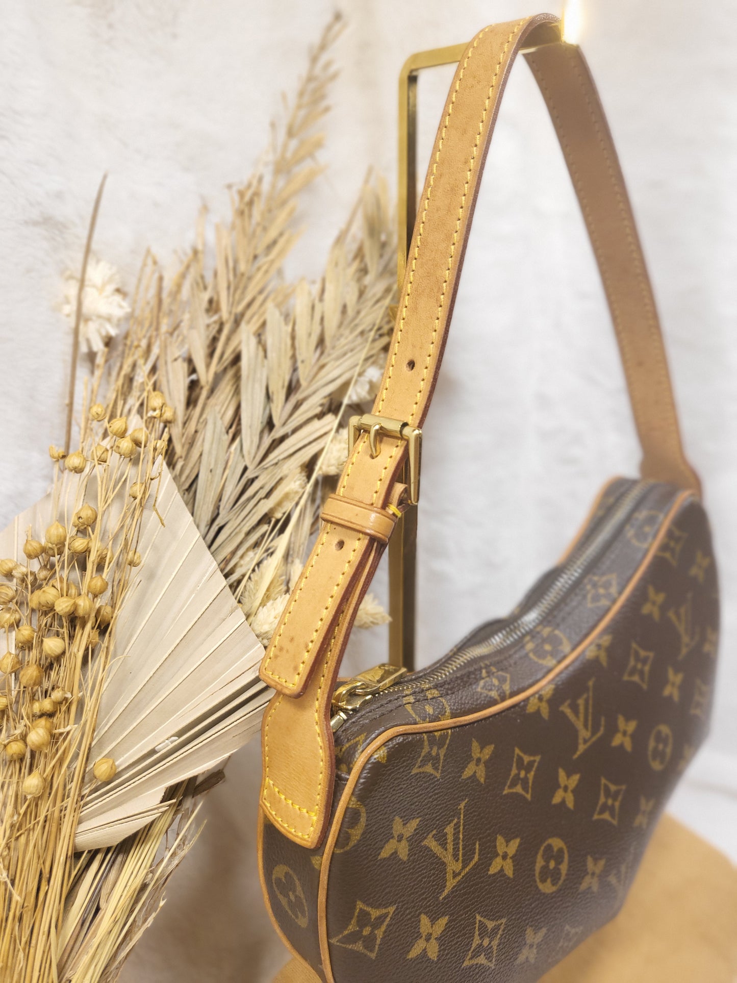 Authentic pre-owned Louis Vuitton Croissant pm