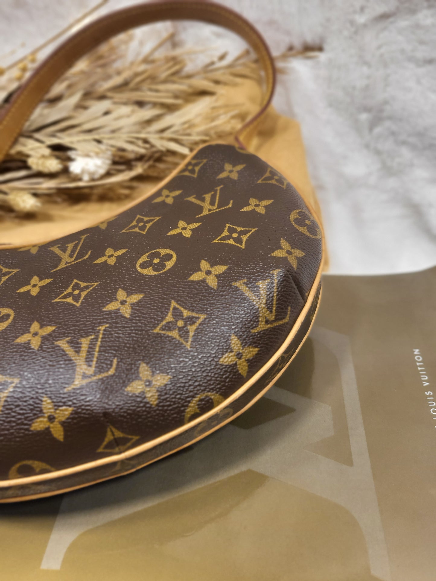 Authentic pre-owned Louis Vuitton Croissant pm