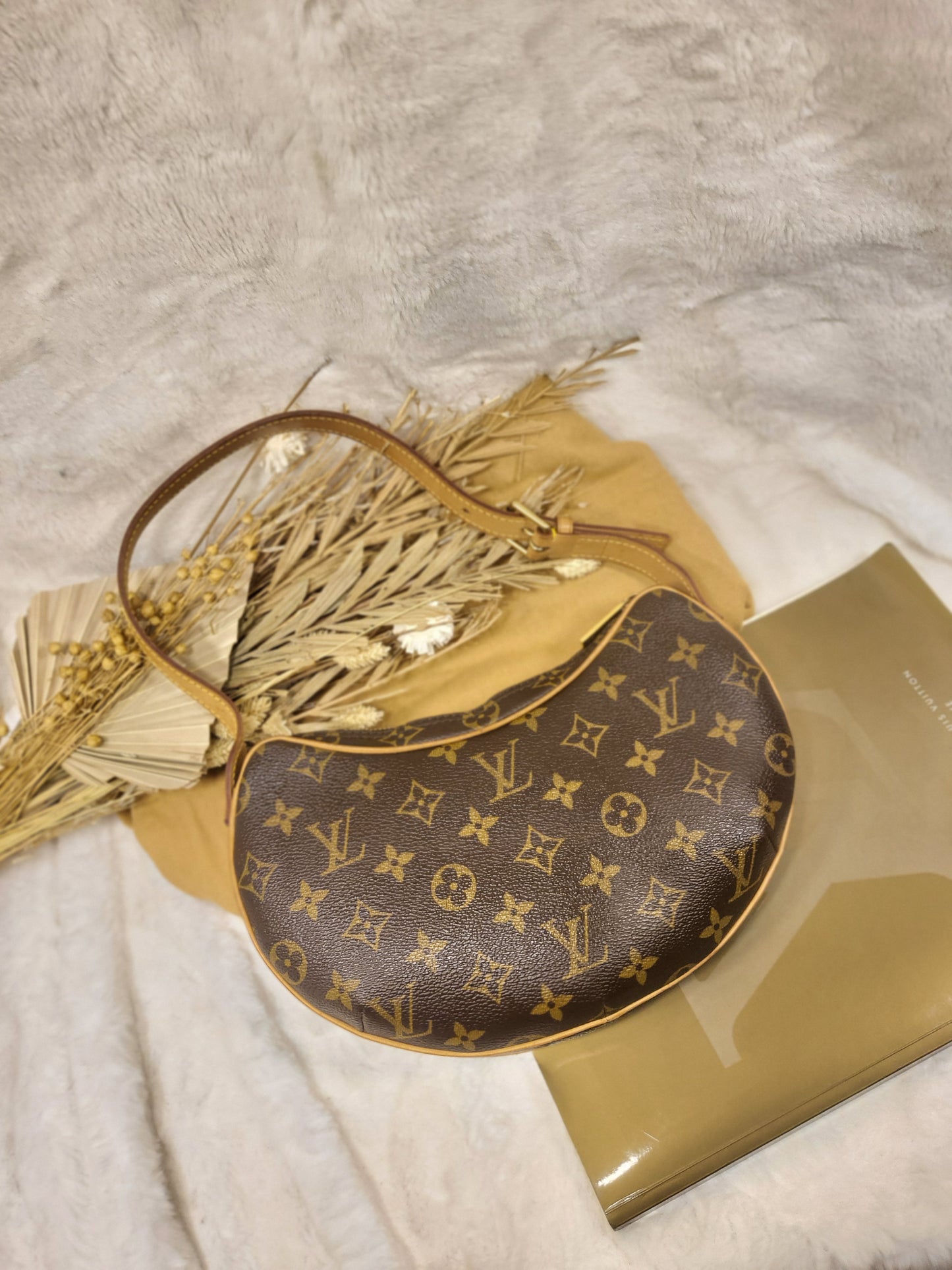 Authentic pre-owned Louis Vuitton Croissant pm