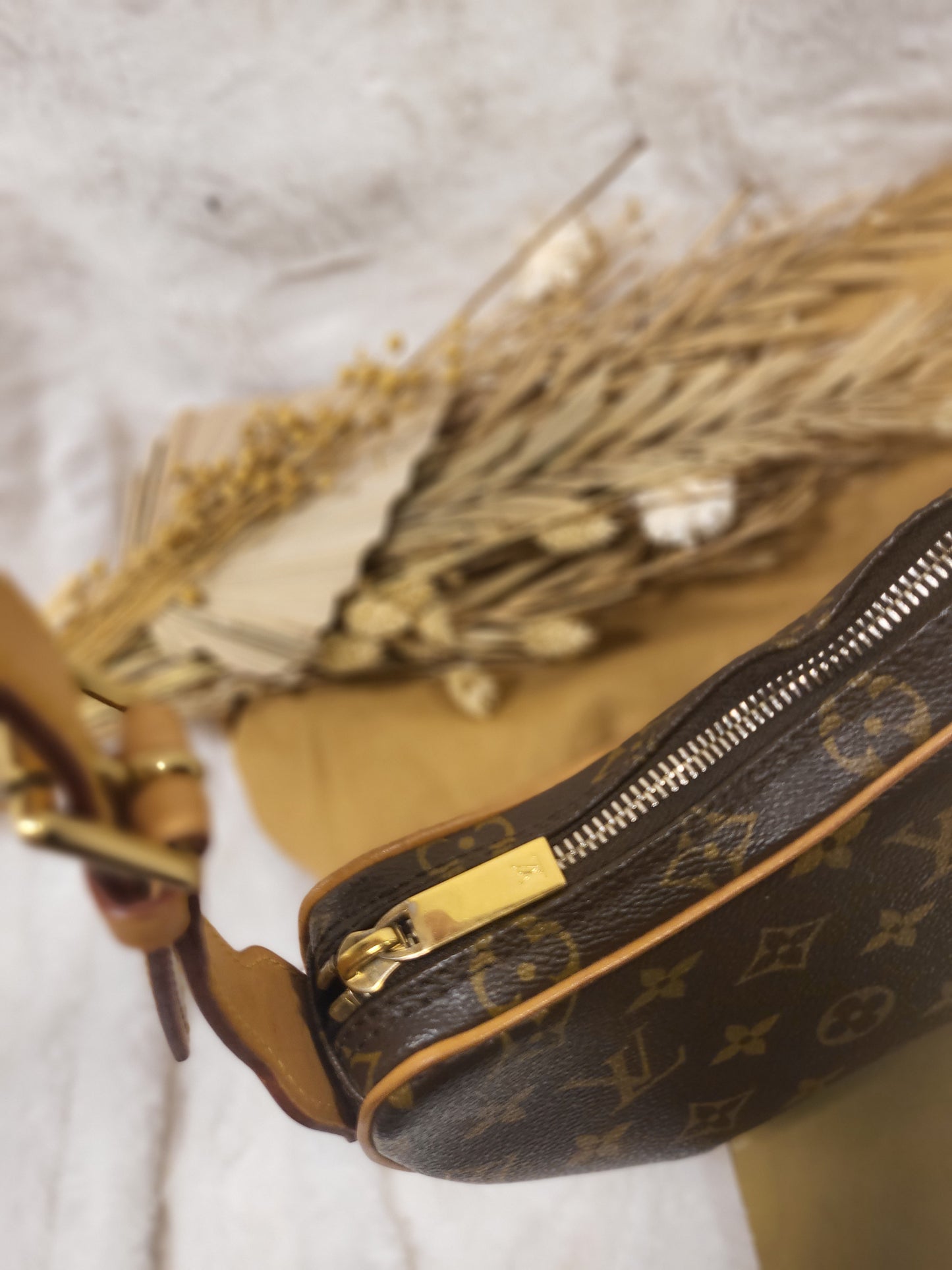 Authentic pre-owned Louis Vuitton Croissant pm