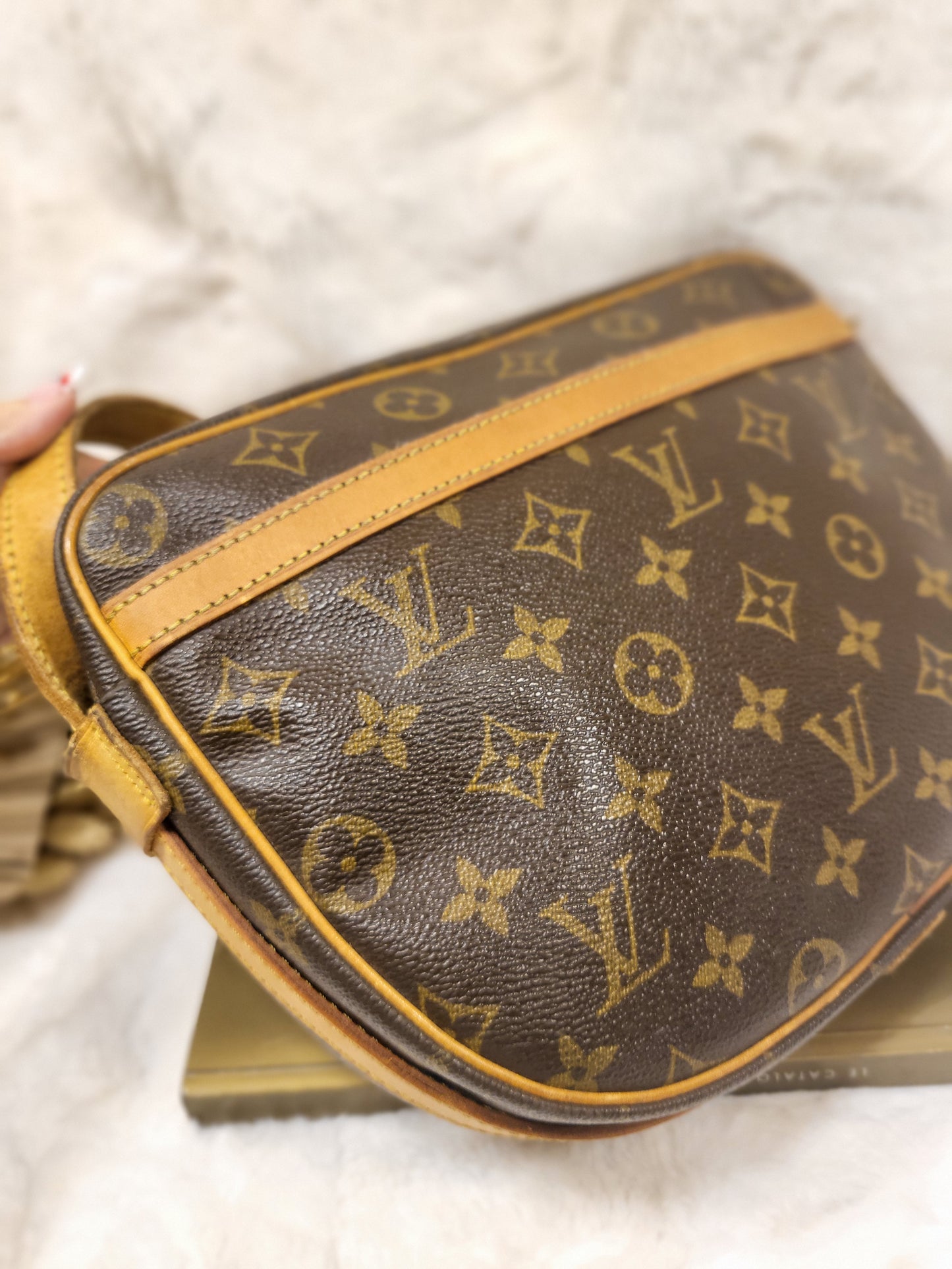 Authentic pre-owned Louis Vuitton Jeune fille gm crossbody shoulder bag