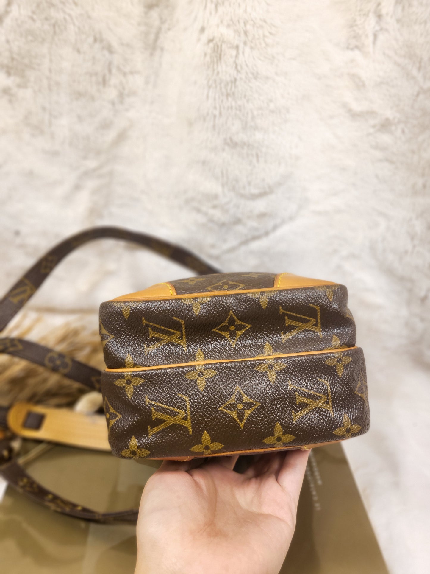 Authentic pre-owned Louis Vuitton Amazone pm crossbody shoulder bag