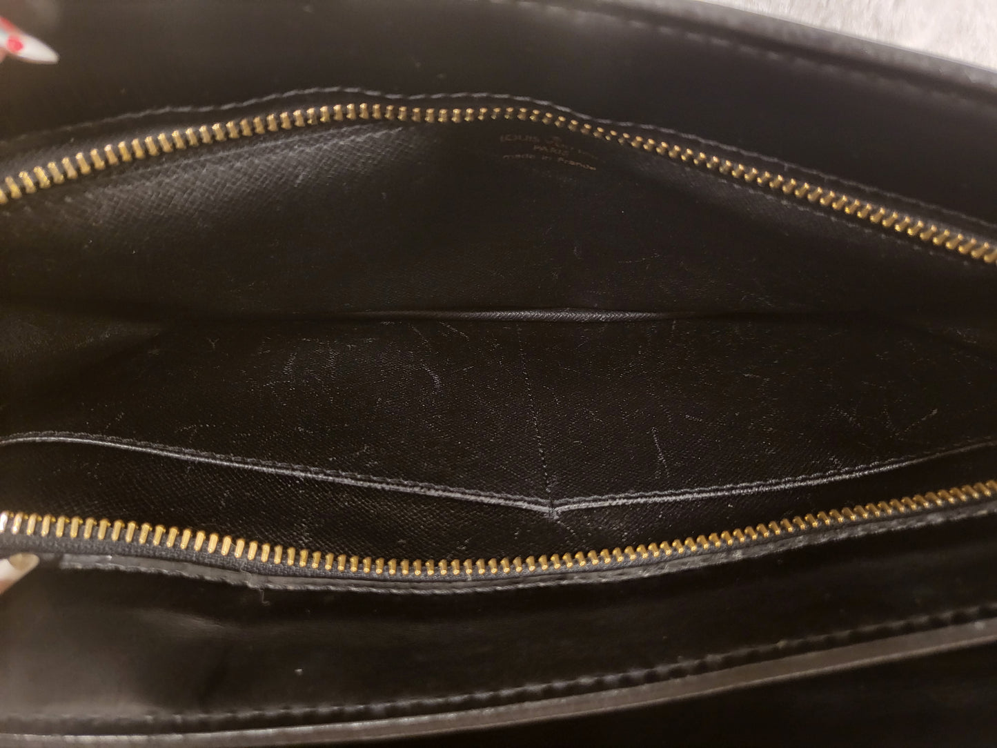 Authentic pre-owned Louis Vuitton Enghien epi noir crossbody shoulder bag