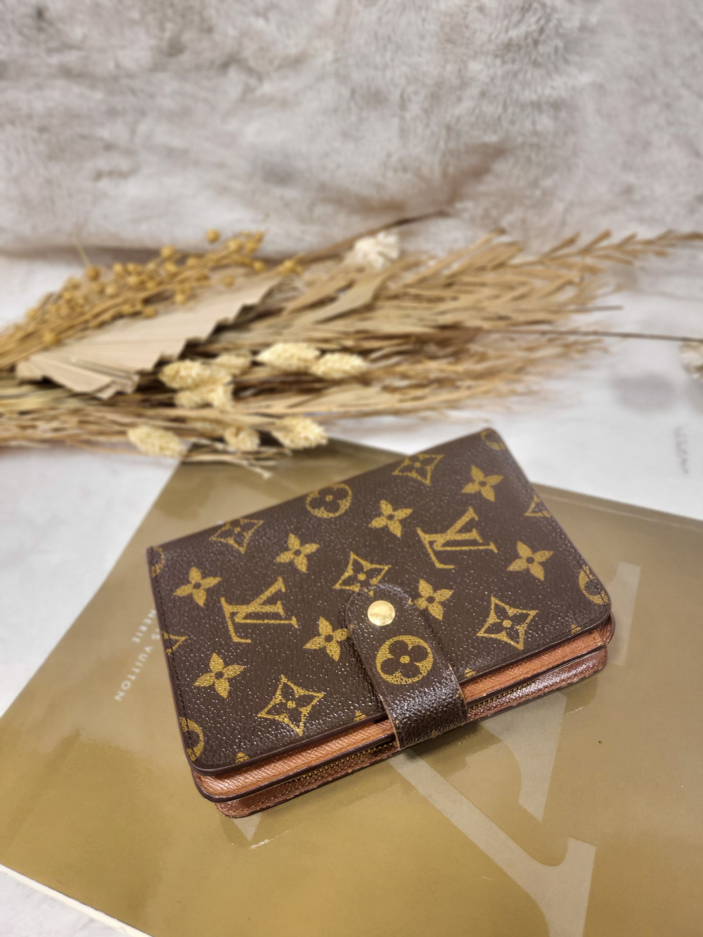 Authentic pre-owned Louis Vuitton porte papier zippy wallet
