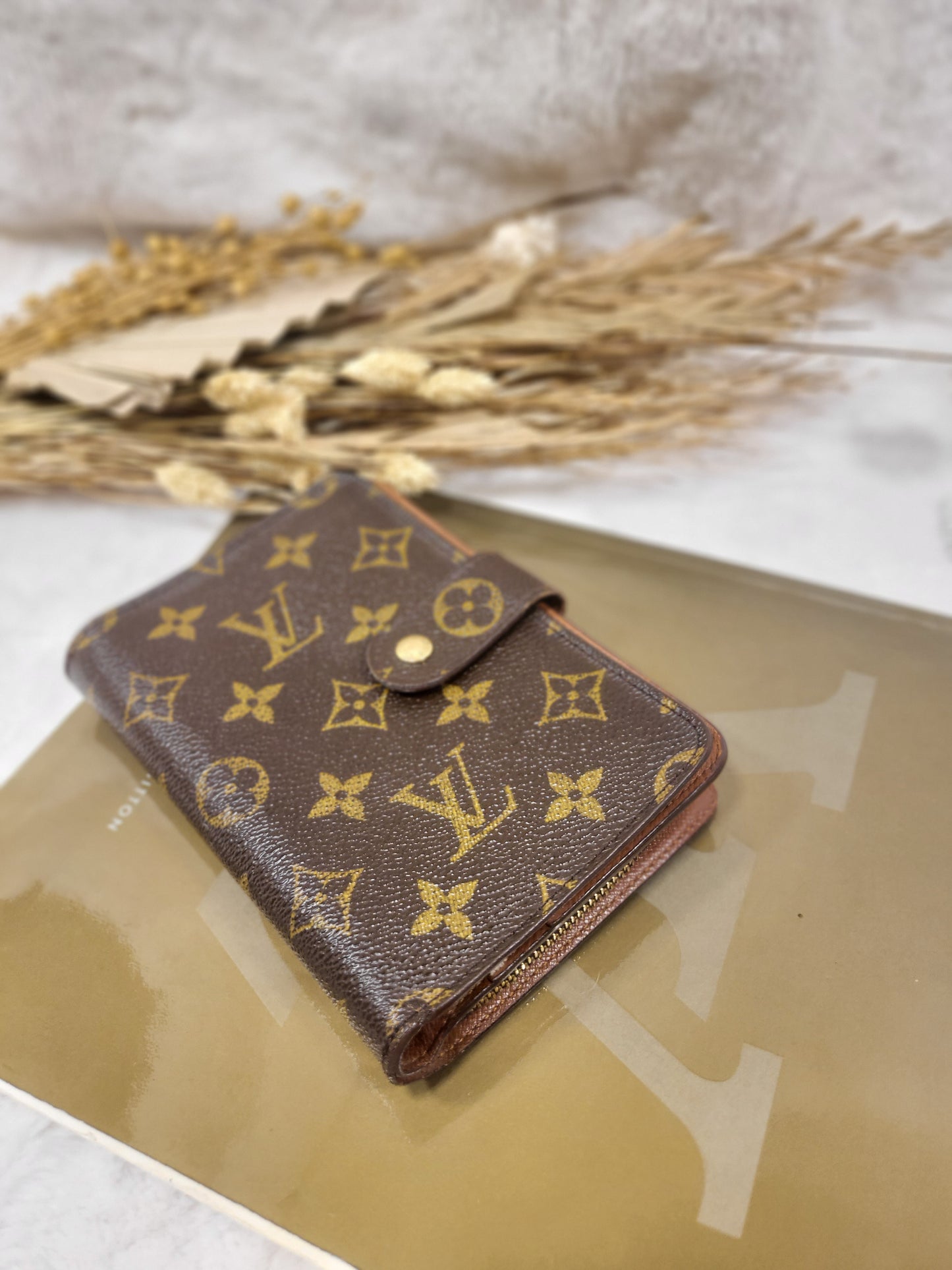 Authentic pre-owned Louis Vuitton porte papier zippy wallet