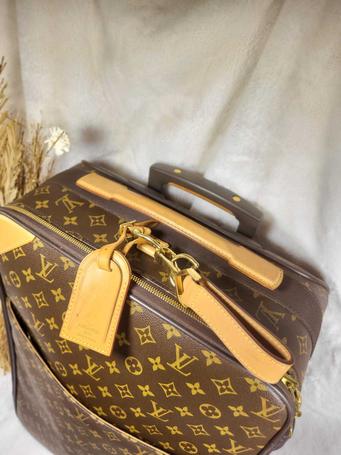 Authentic pre-owned Louis Vuitton Pegase 55