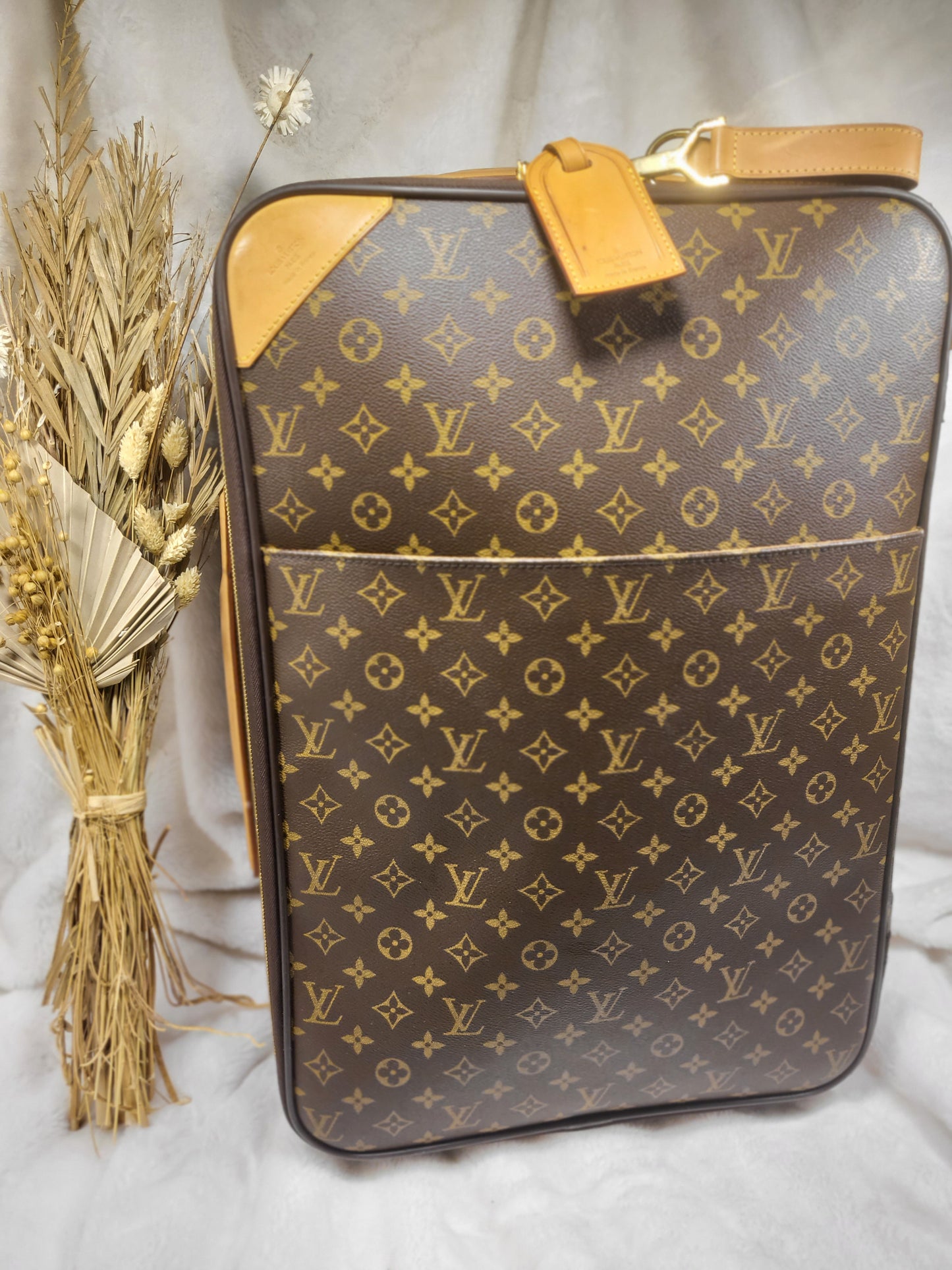 Authentic pre-owned Louis Vuitton Pegase 55