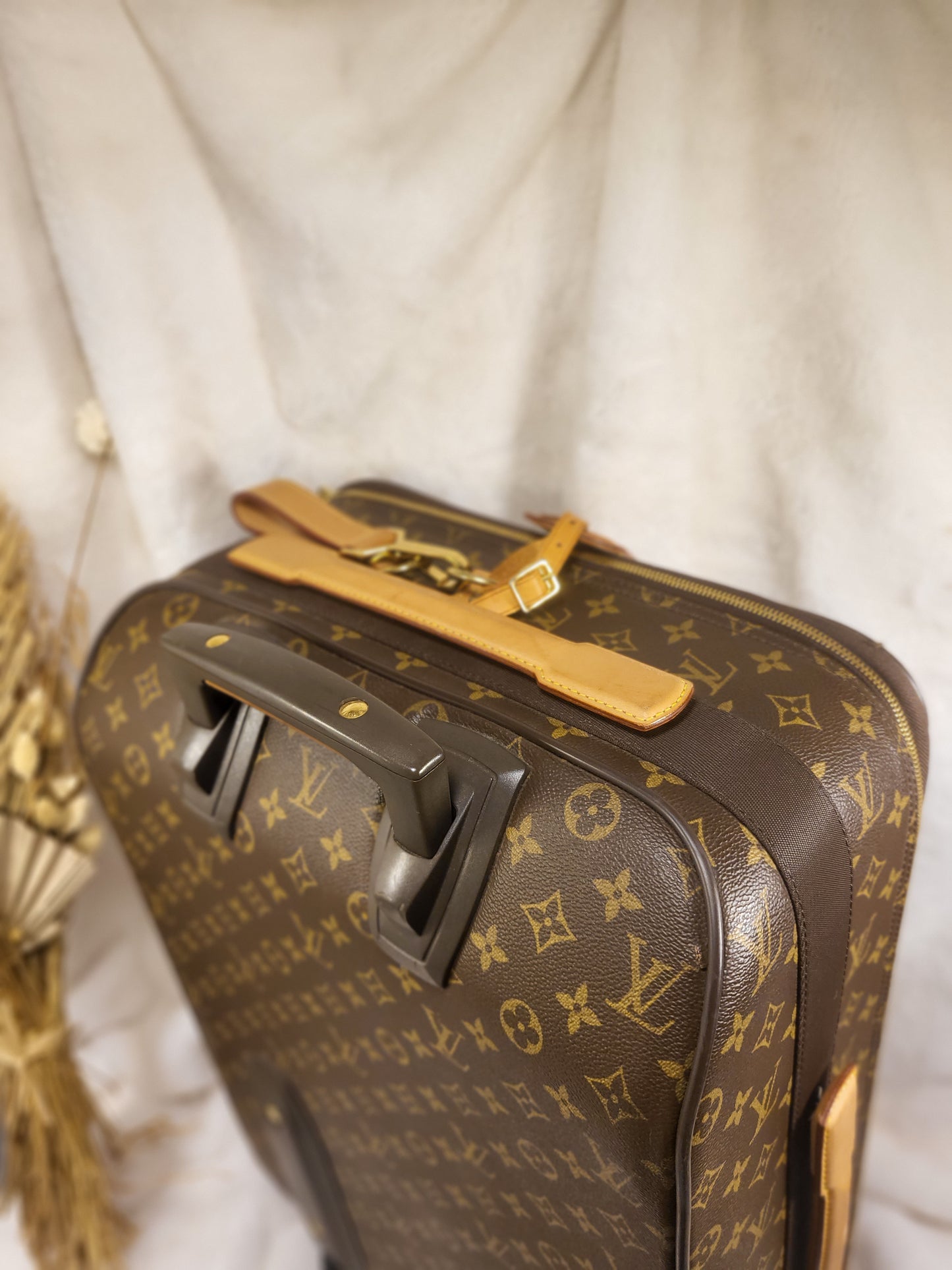Authentic pre-owned Louis Vuitton Pegase 55