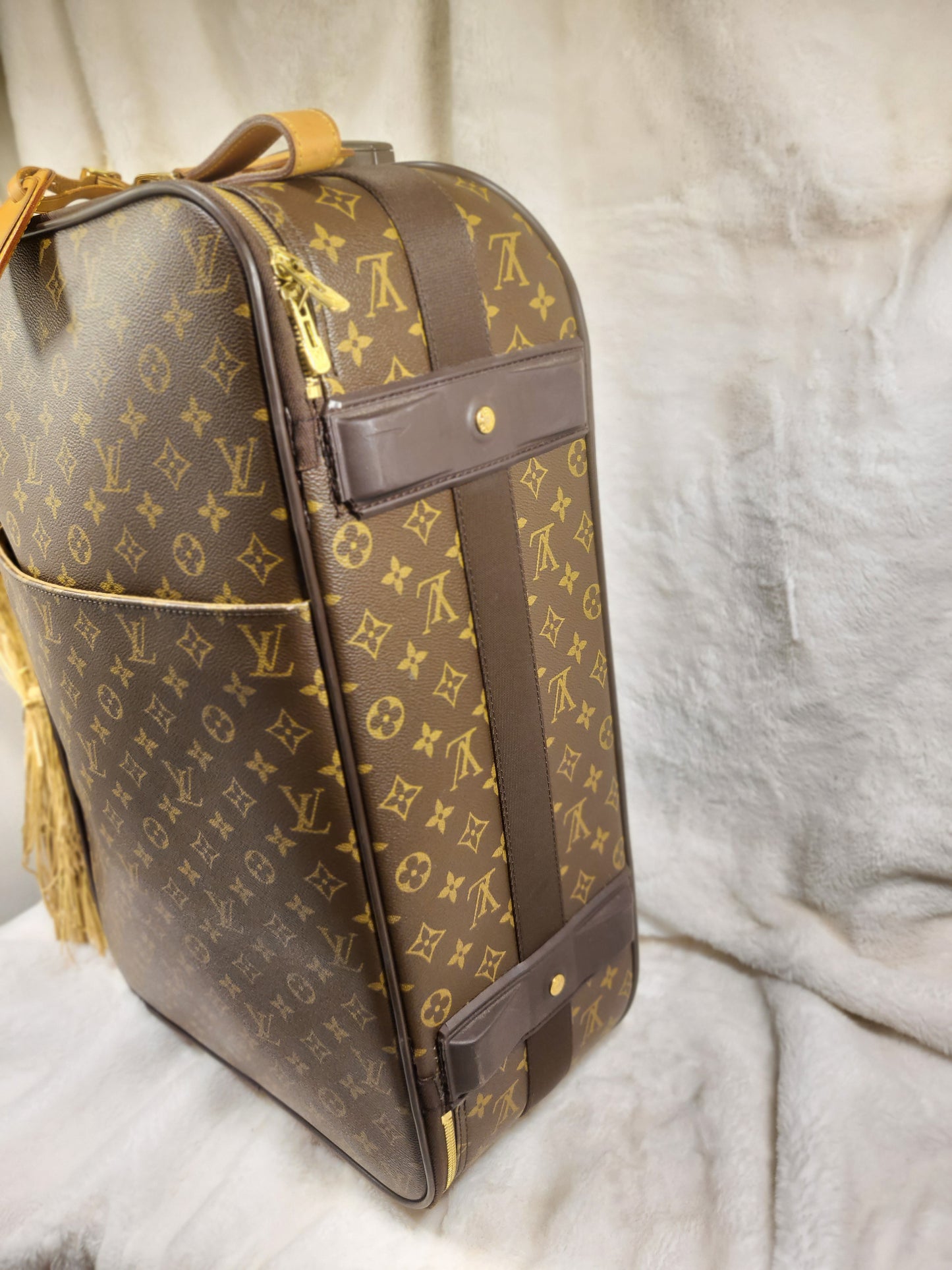 Authentic pre-owned Louis Vuitton Pegase 55