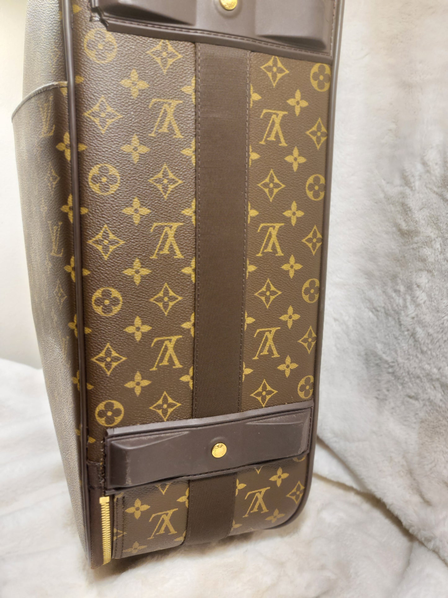 Authentic pre-owned Louis Vuitton Pegase 55