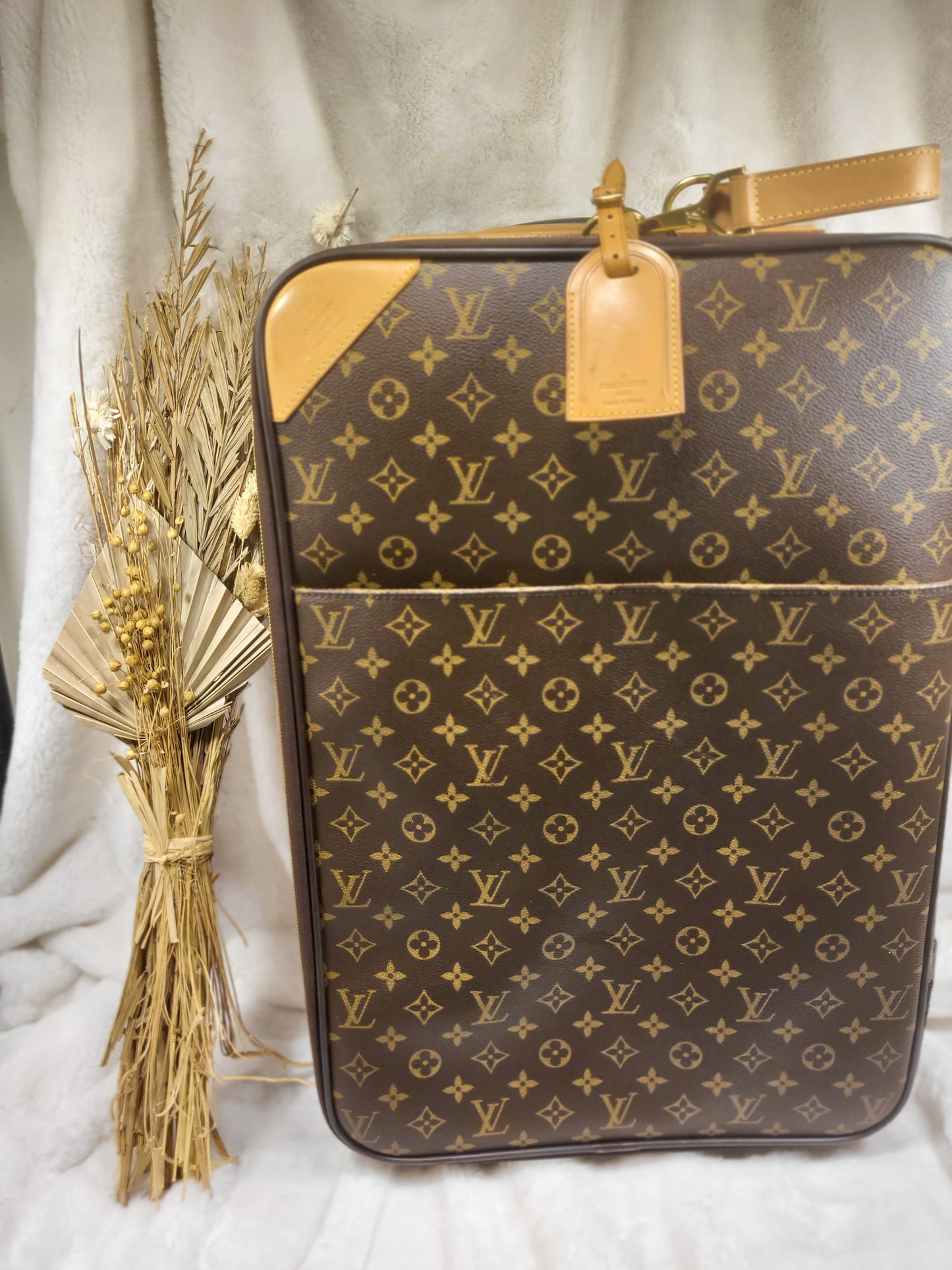 Authentic pre-owned Louis Vuitton Pegase 55