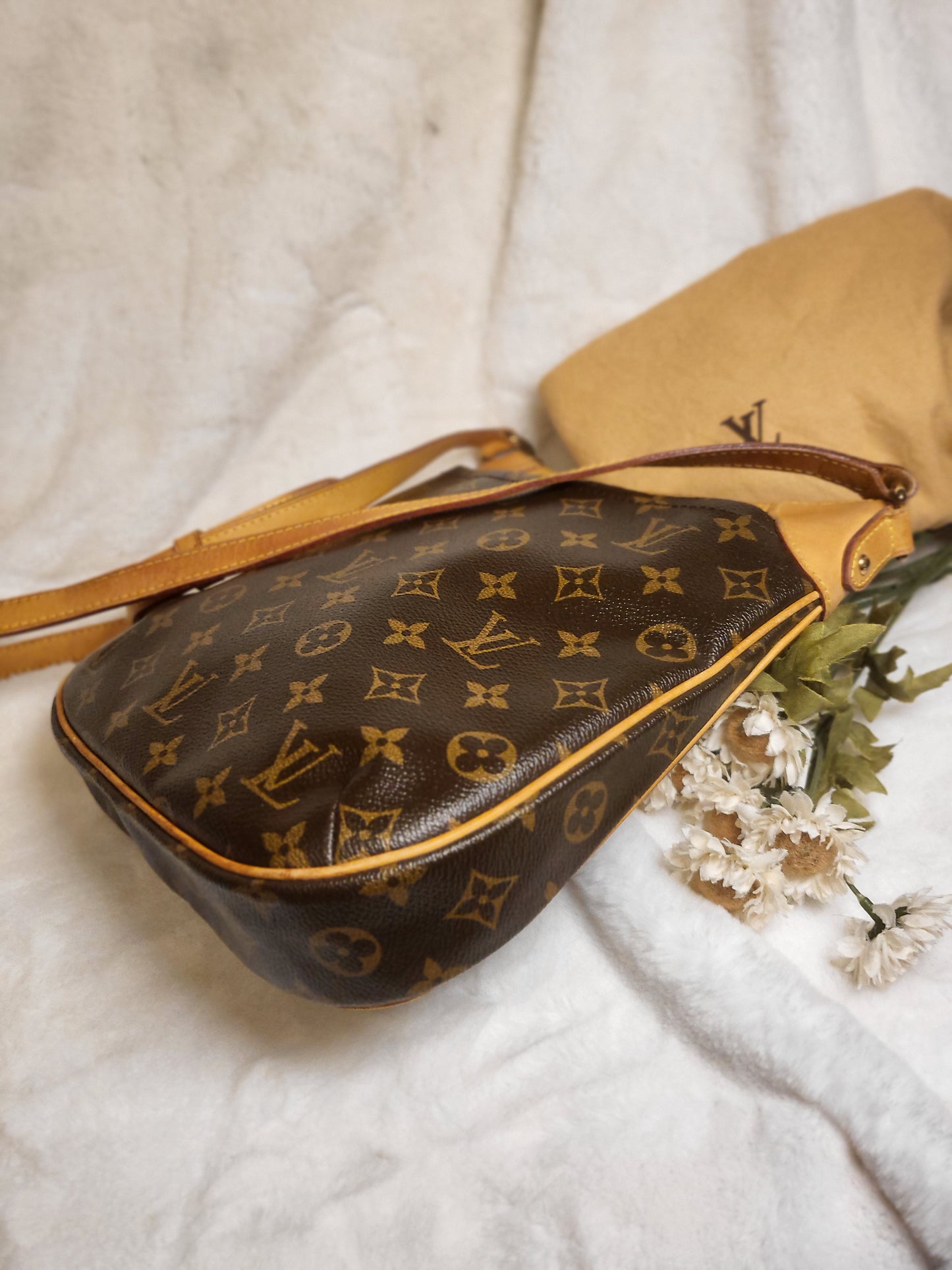 Authentic pre-owned Louis Vuitton odeon pm crossbody shoulder bag