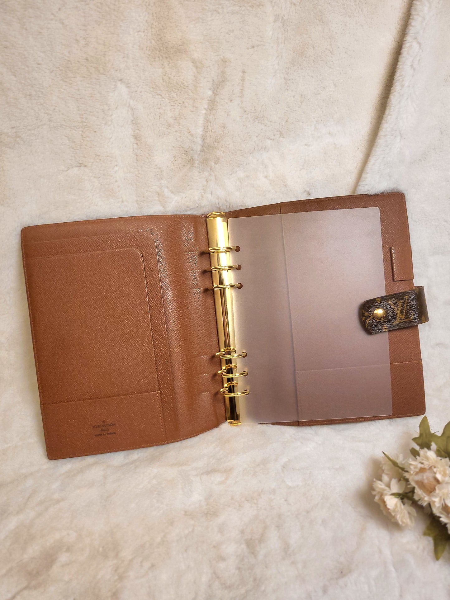 Authentic pre-owned Louis Vuitton agenda gm