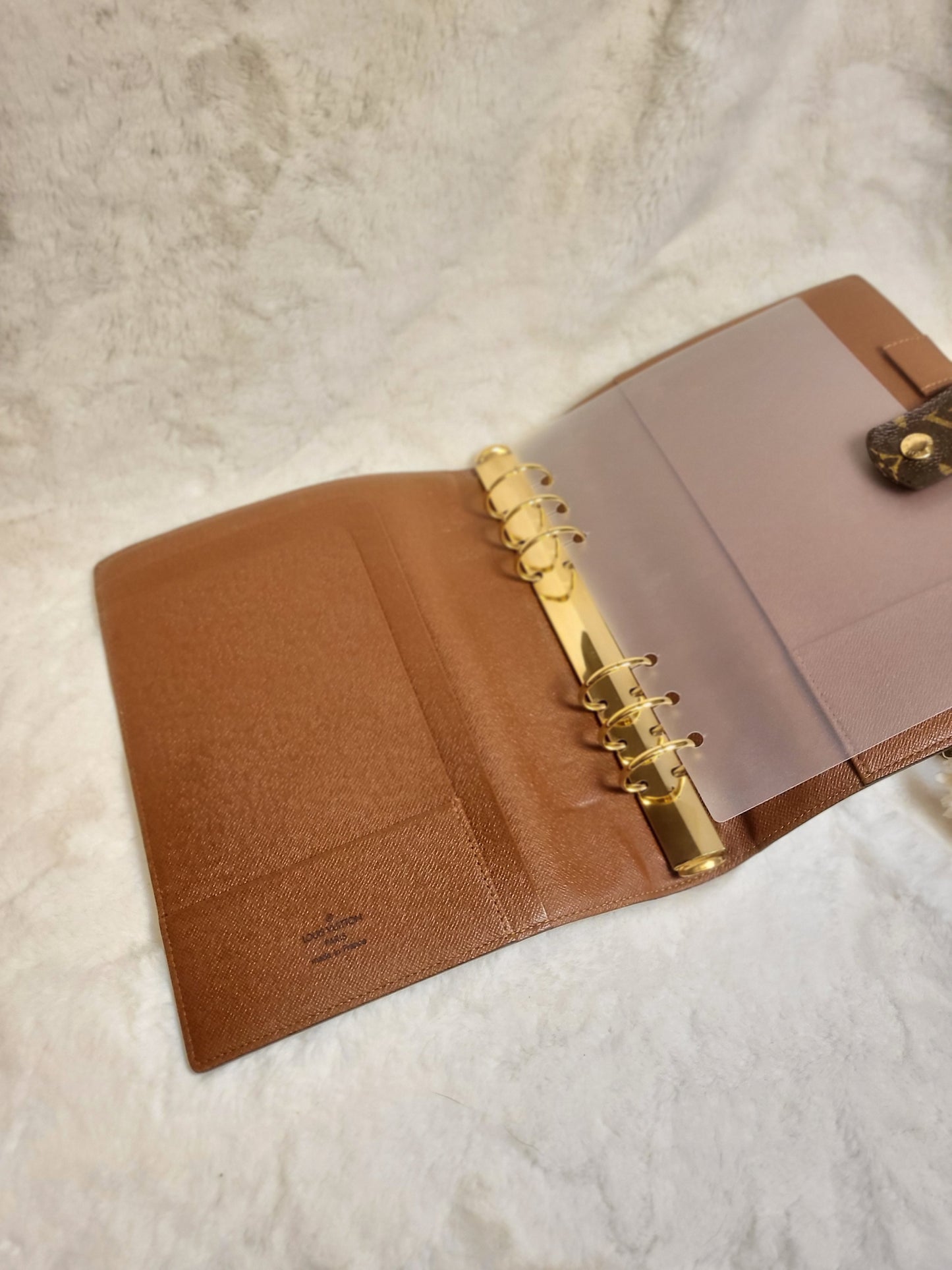 Authentic pre-owned Louis Vuitton agenda gm