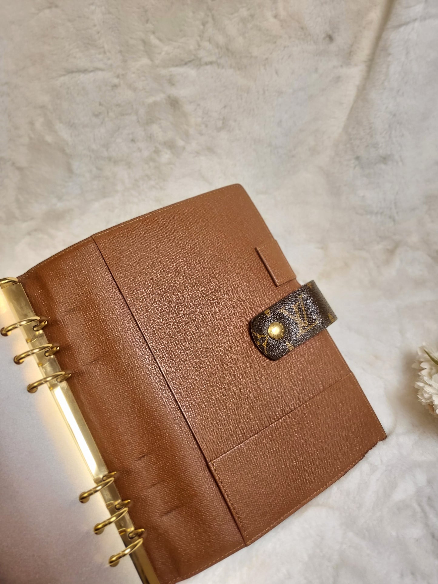 Authentic pre-owned Louis Vuitton agenda gm