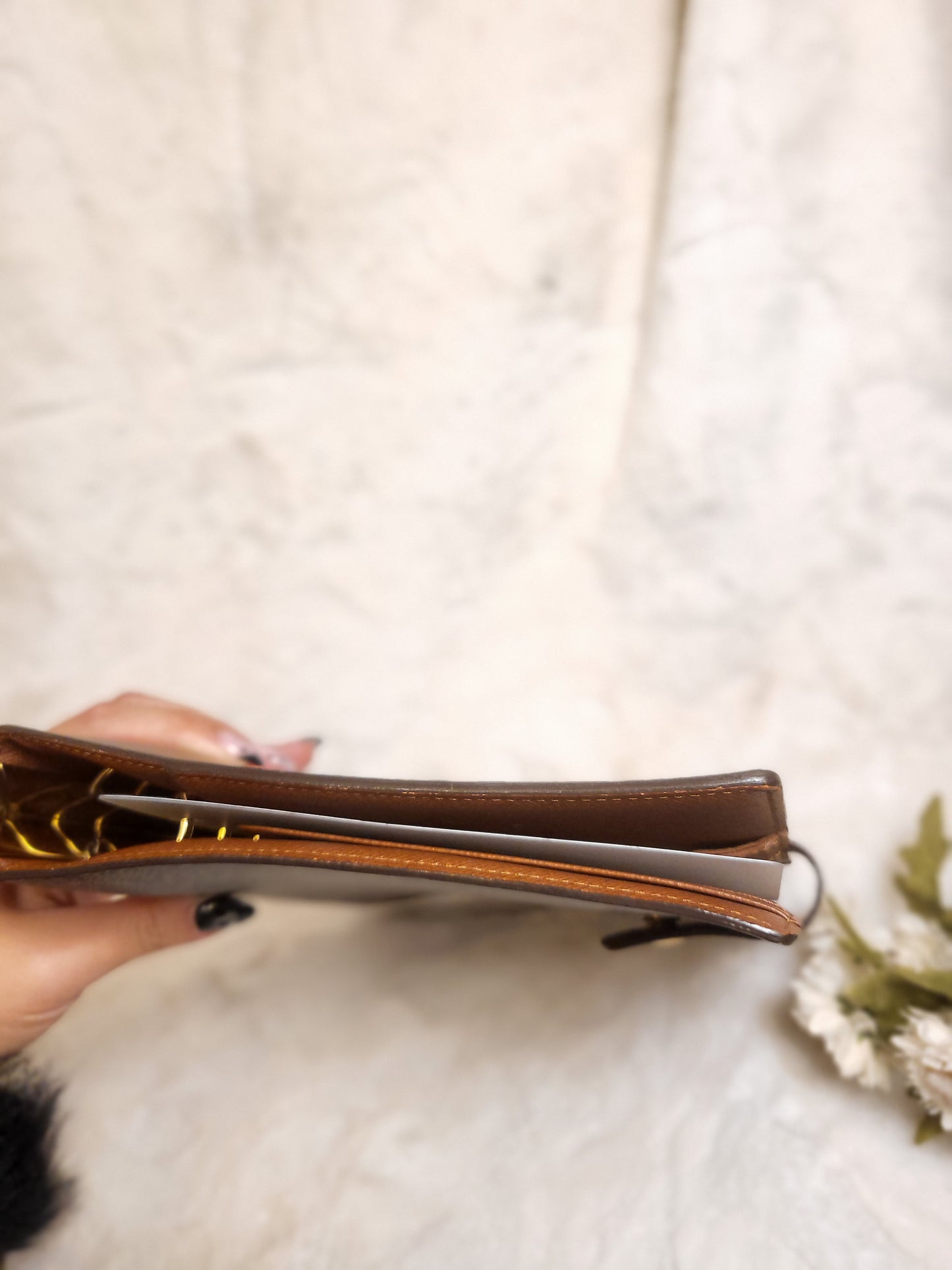 Authentic pre-owned Louis Vuitton agenda gm
