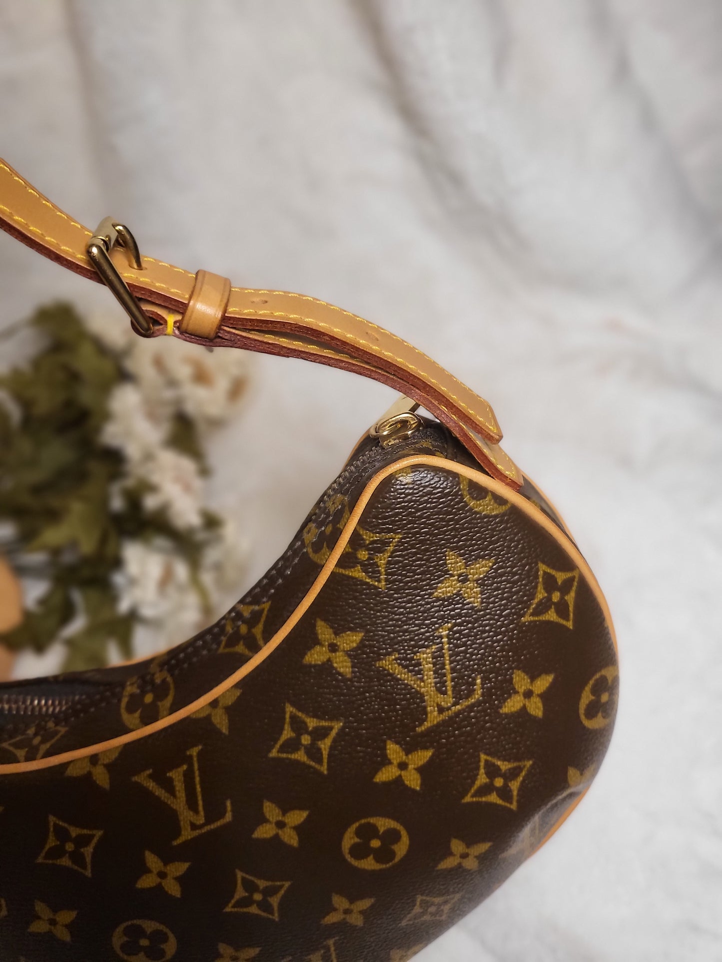 Authentic pre-owned Louis Vuitton Croissant pm shoulder bag